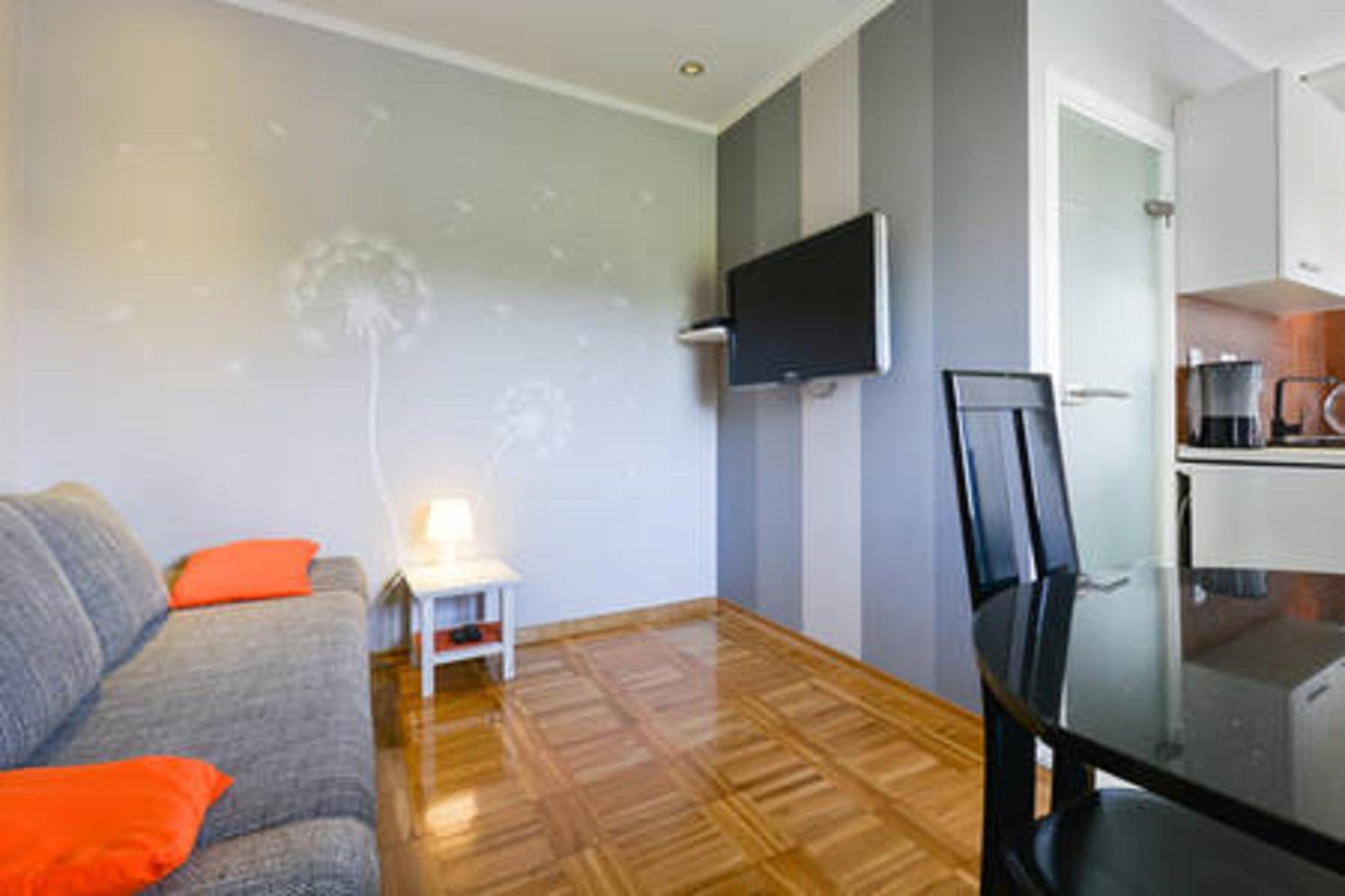 One-Bedroom Apartment - Photo 25