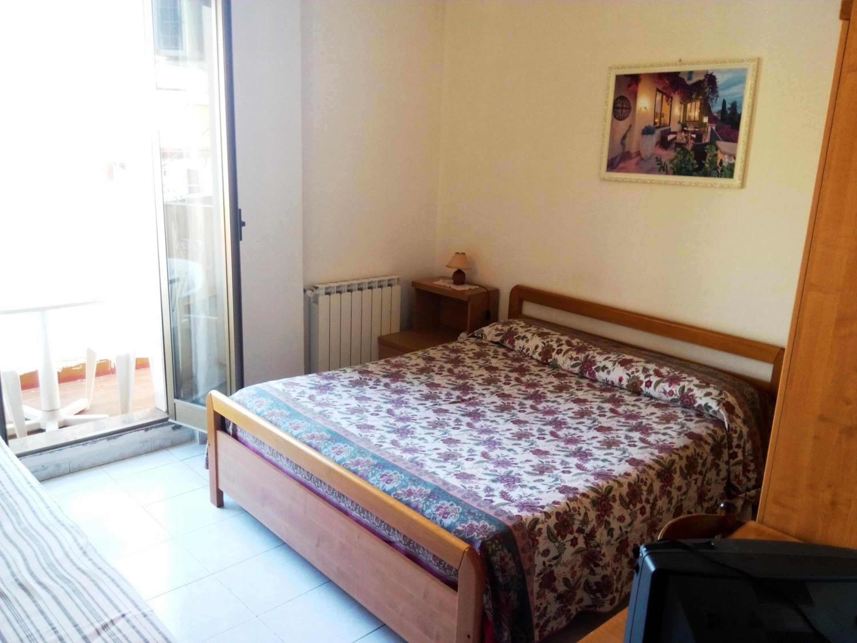 Double Room - Photo 20