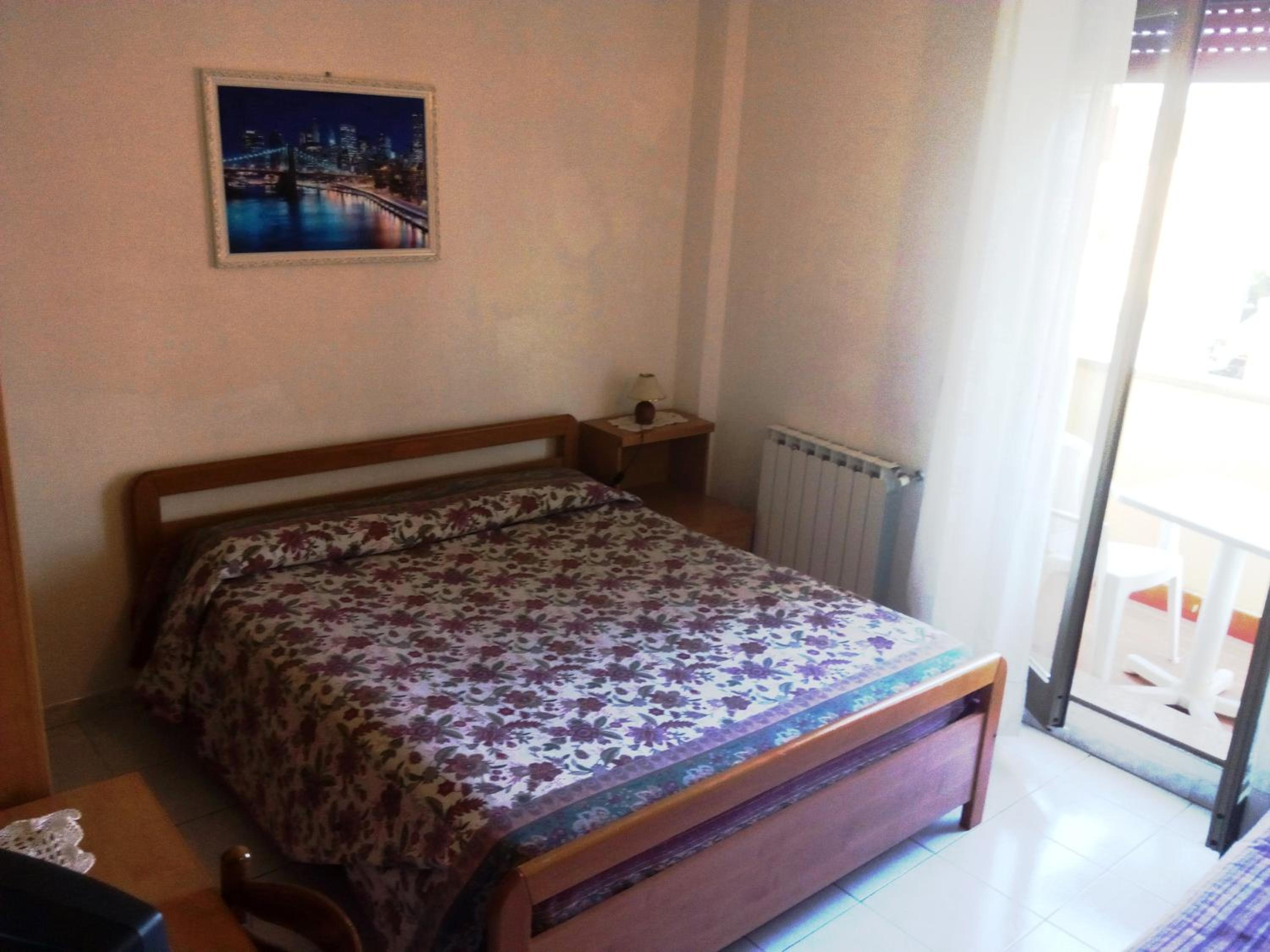 Double Room - Photo 11