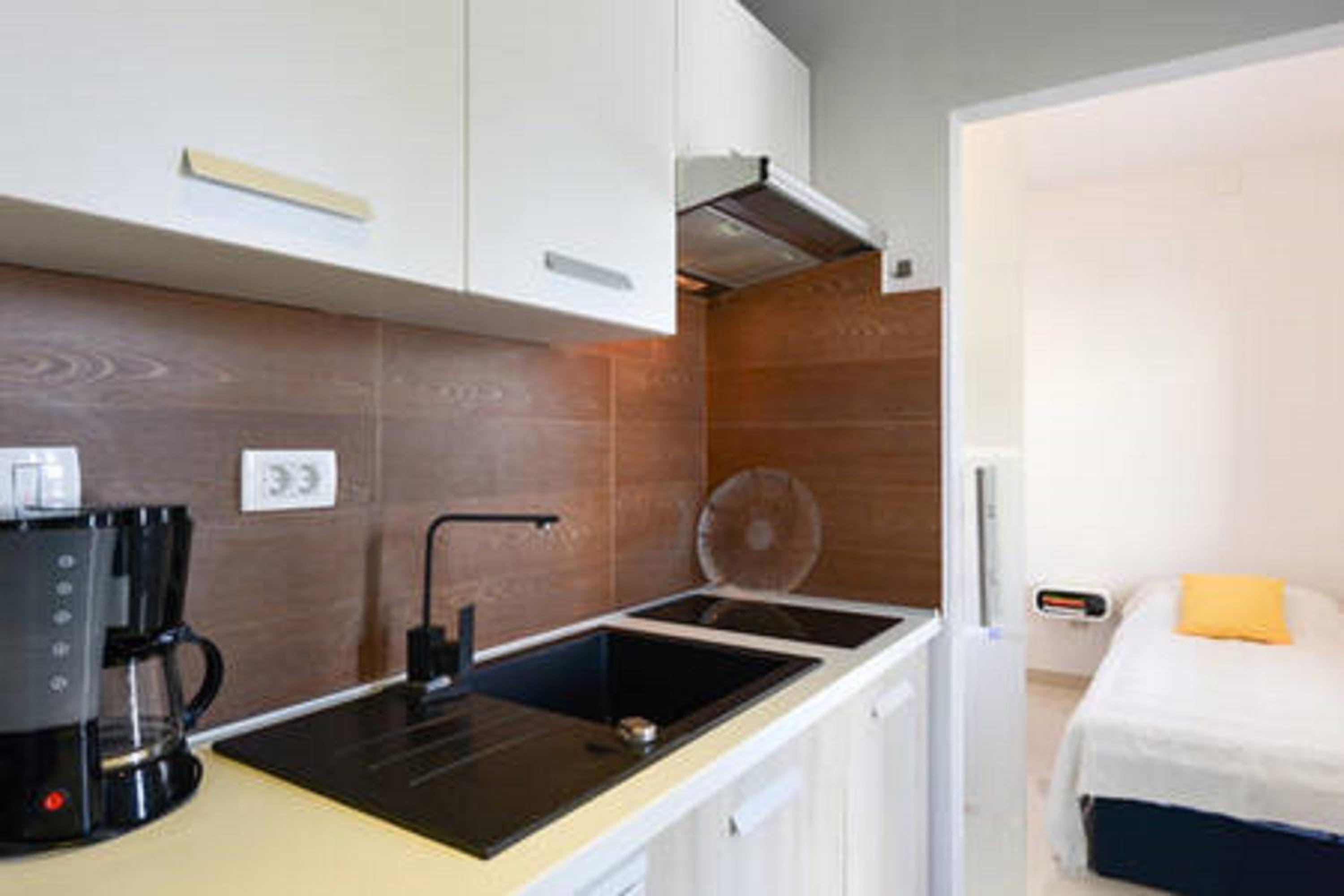 One-Bedroom Apartment - Photo 20