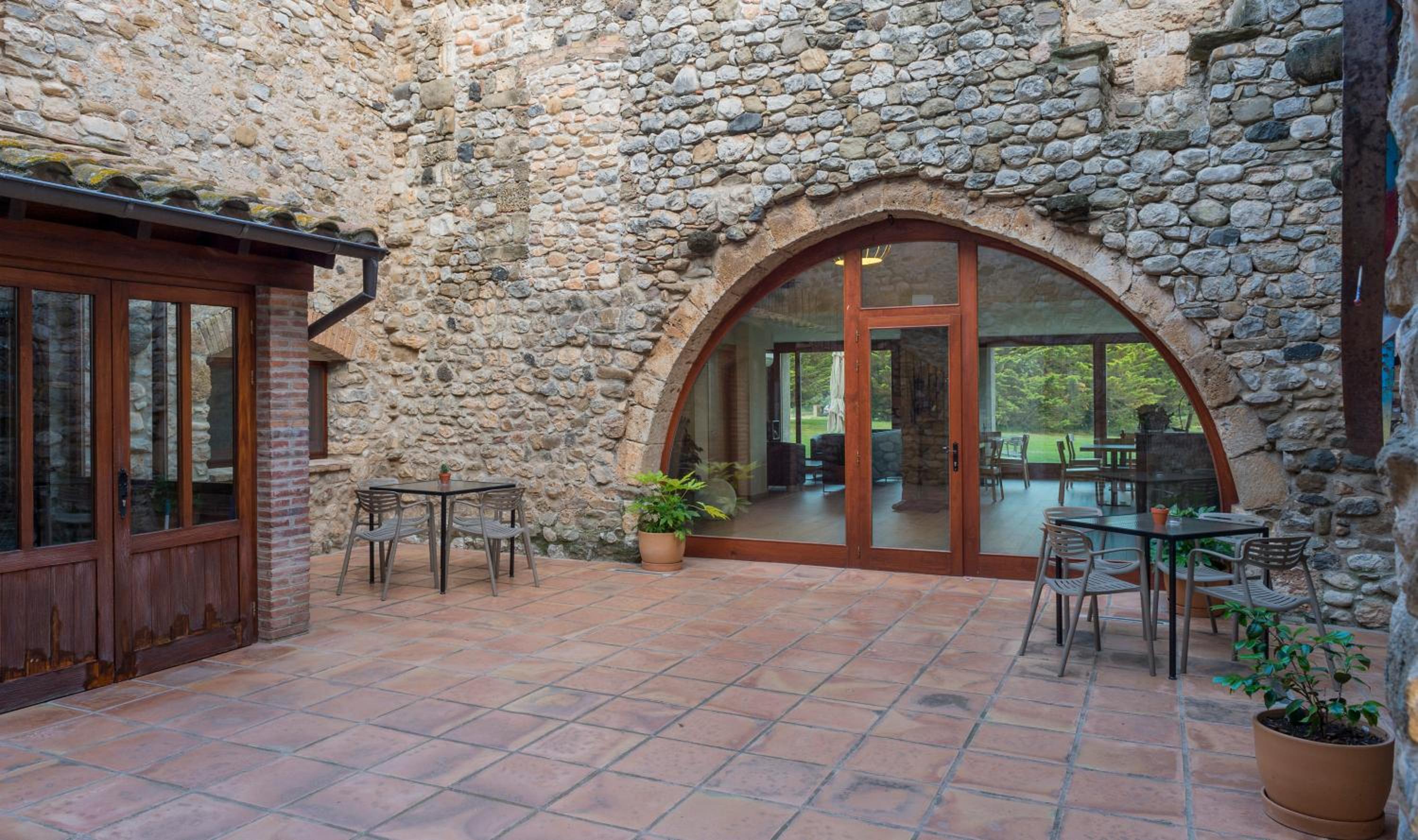 Studio - In The Masia photo 3