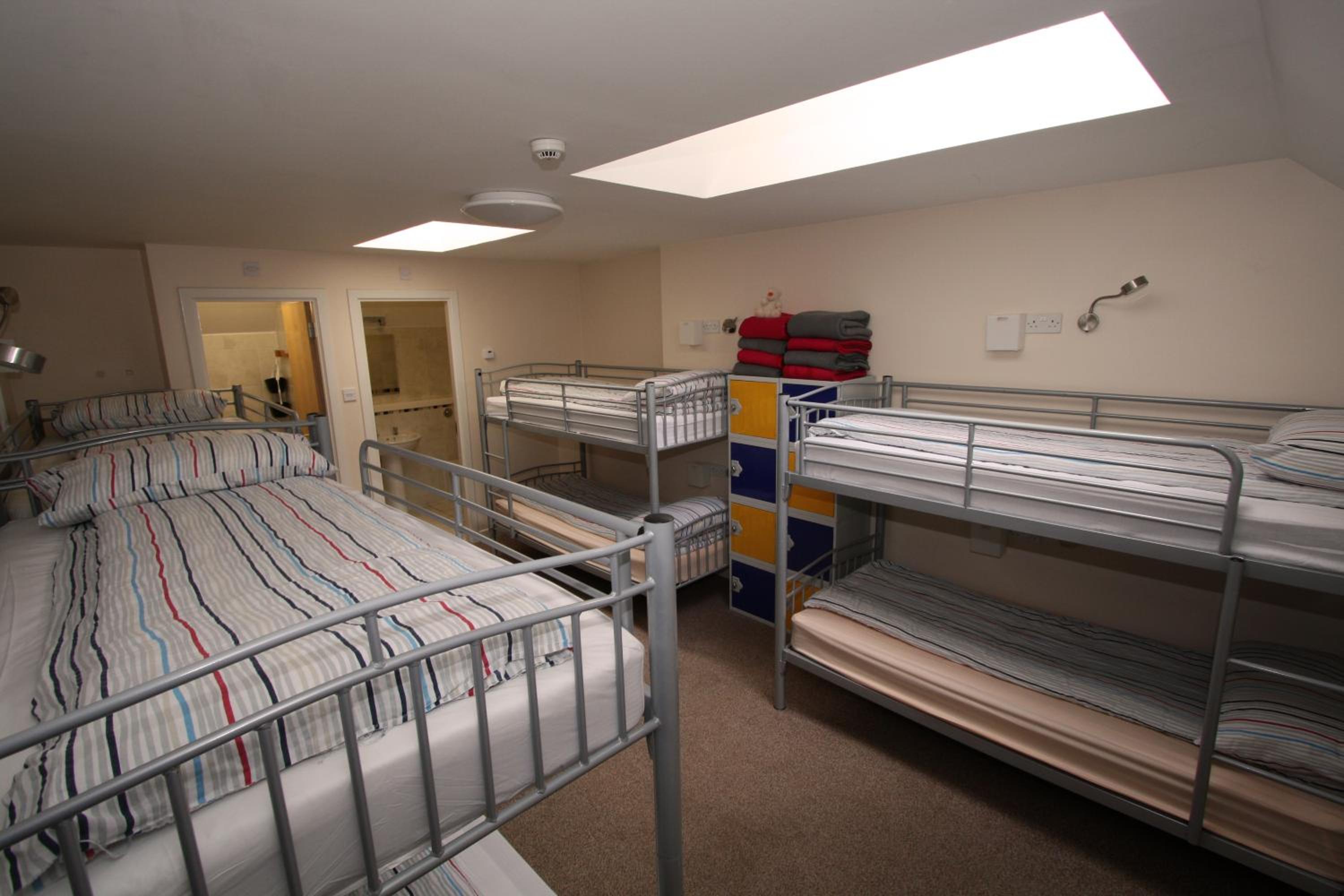 Bed in 8-Bed Mixed Dormitory Room
