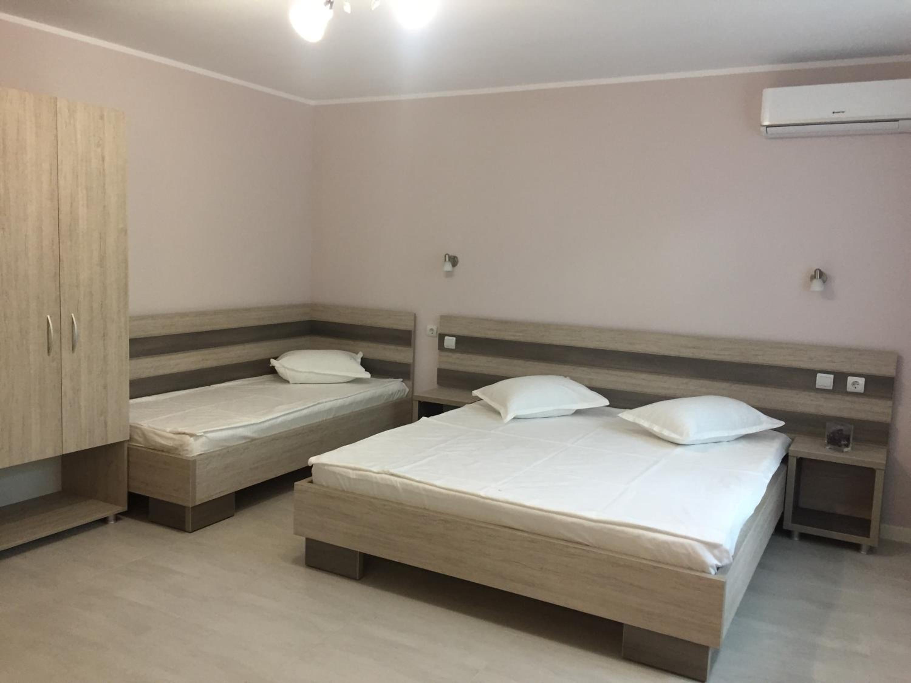 Triple Room with Private Bathroom photo 1