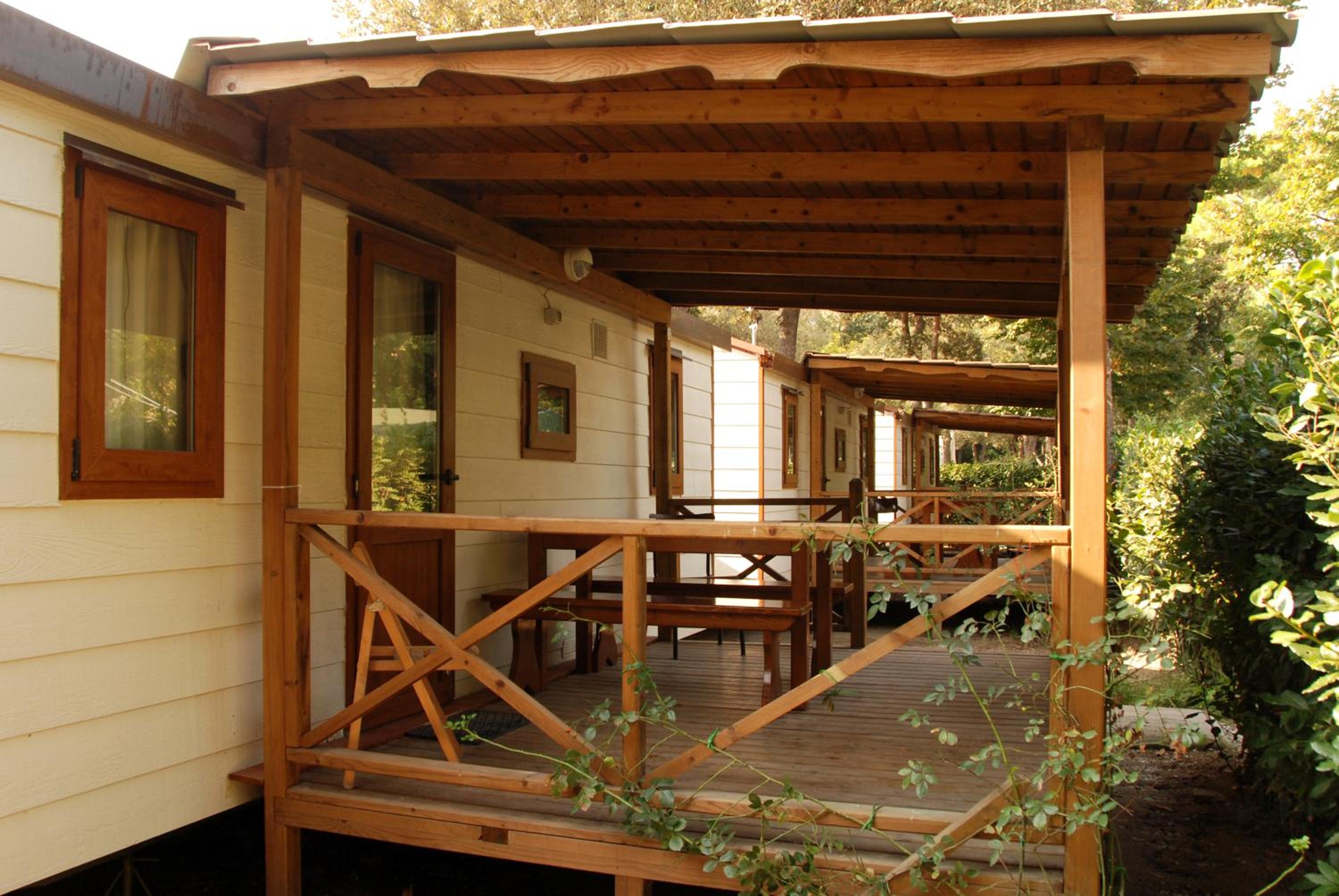 Mobile Home - Photo 8