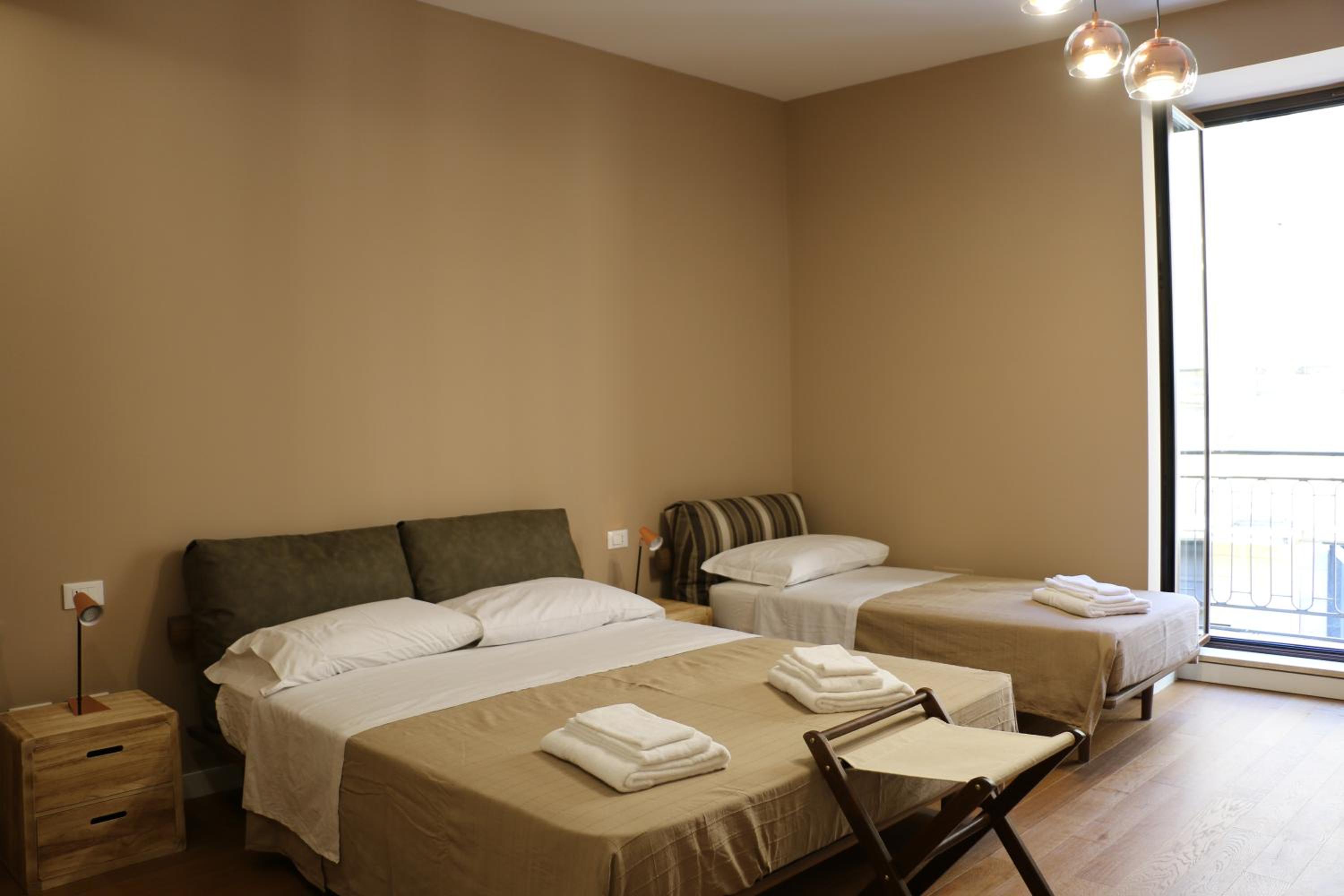 Deluxe Quadruple Room - Photo 5