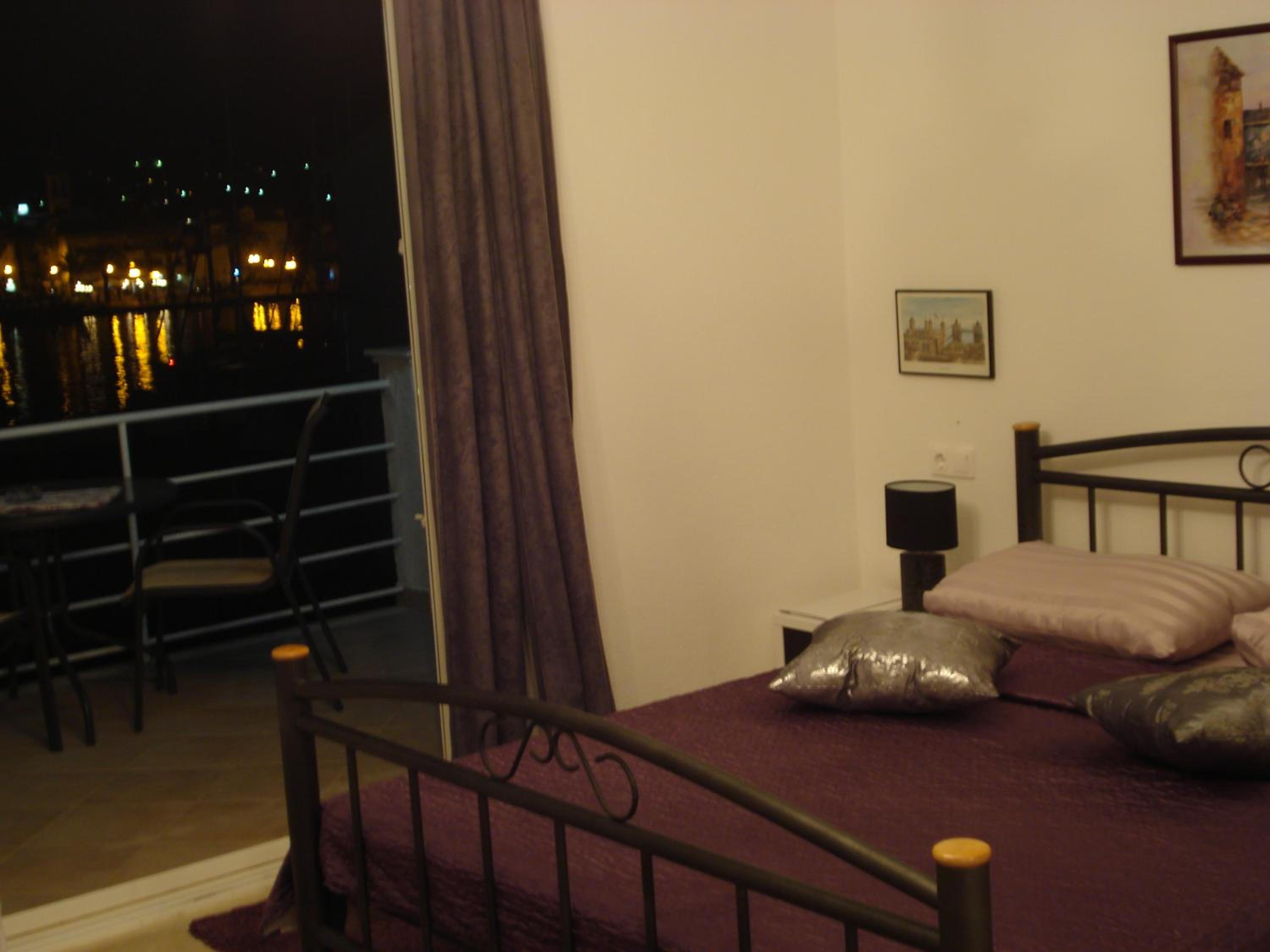 Apartment with Terrace and Sea View - Photo 62