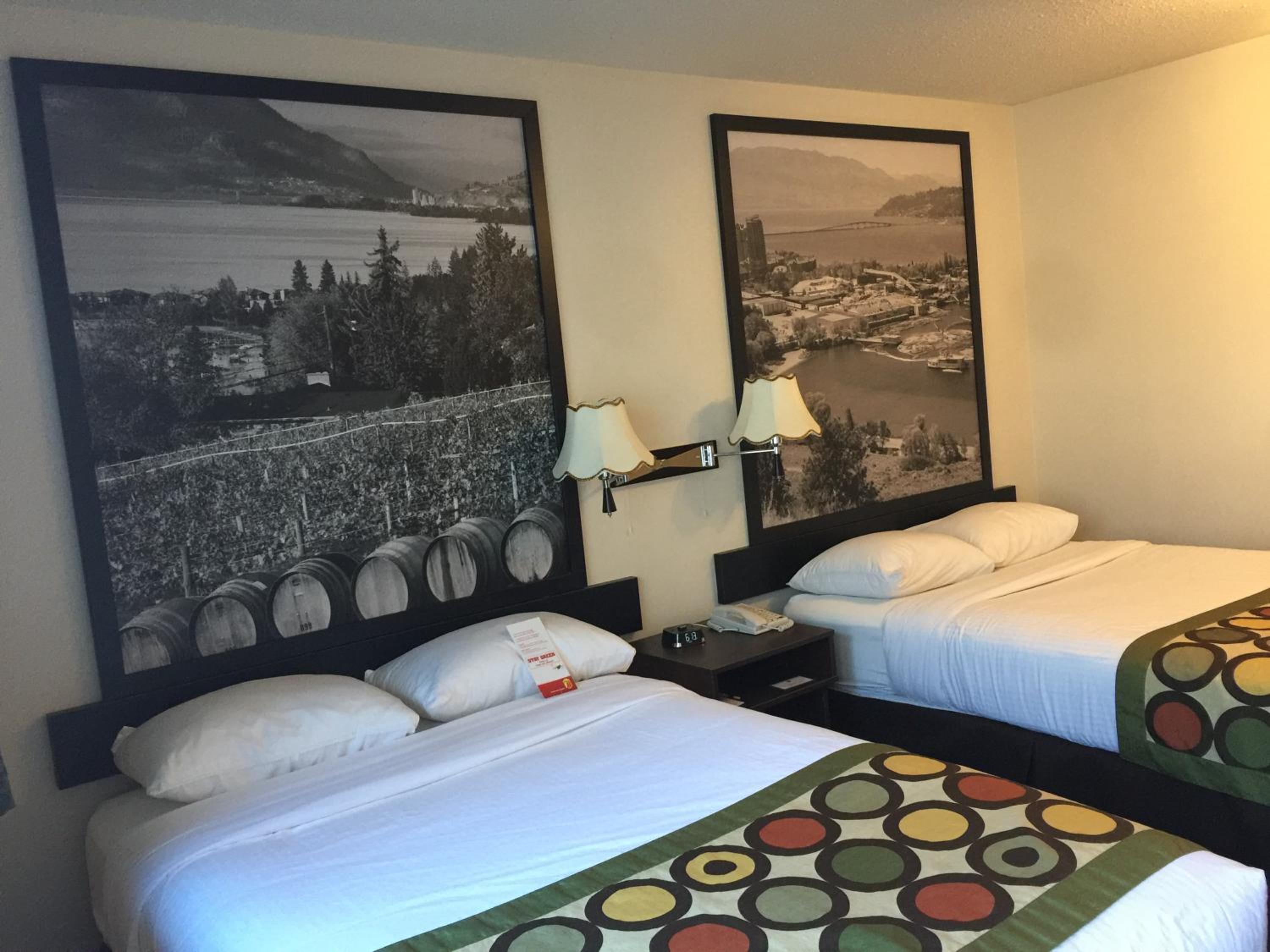 Double Room with Two Double Beds - Non-Smoking - Photo 8