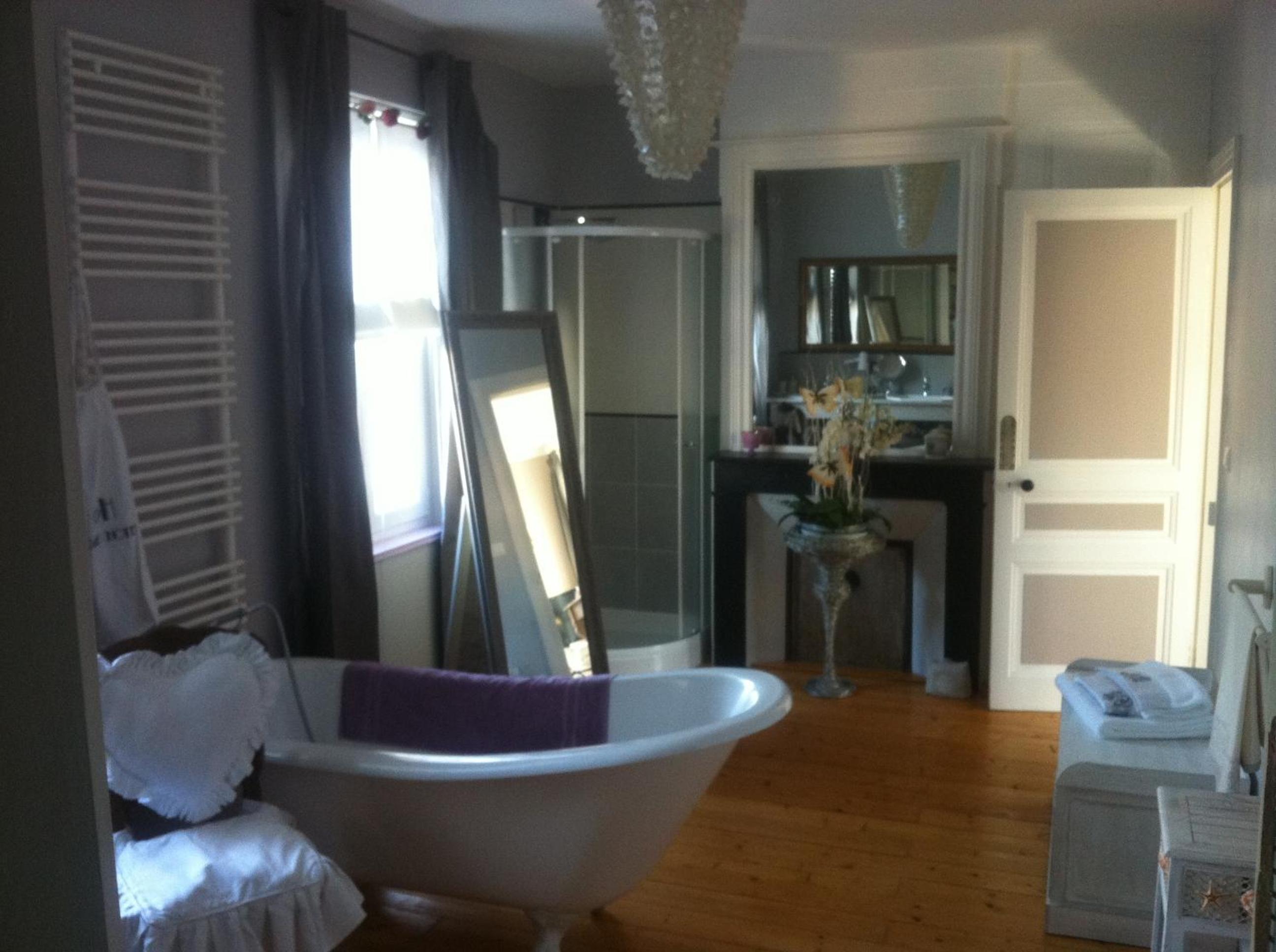 Suite (2 Adults) photo 2