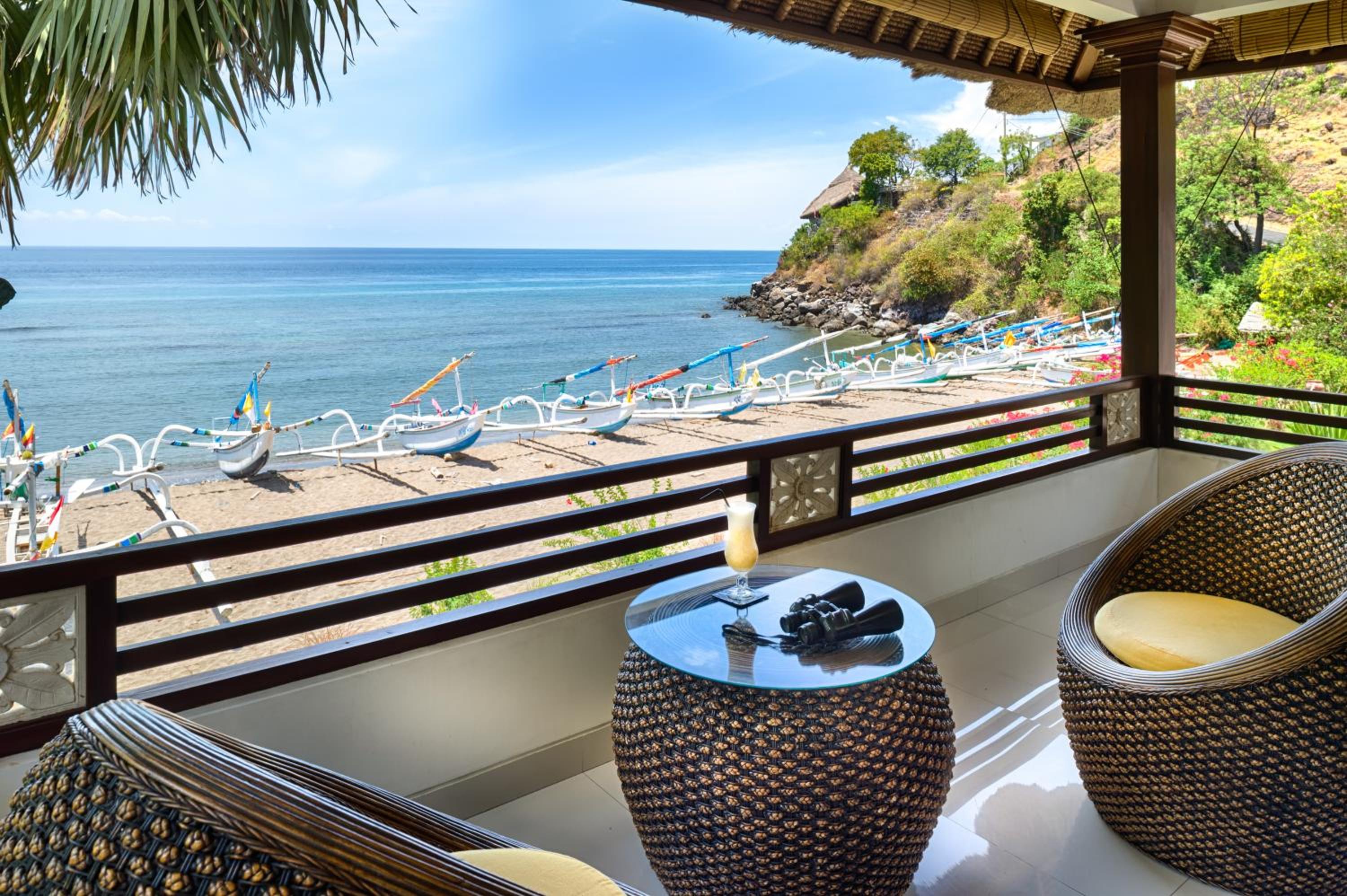 Beach view Deluxe room photo 3
