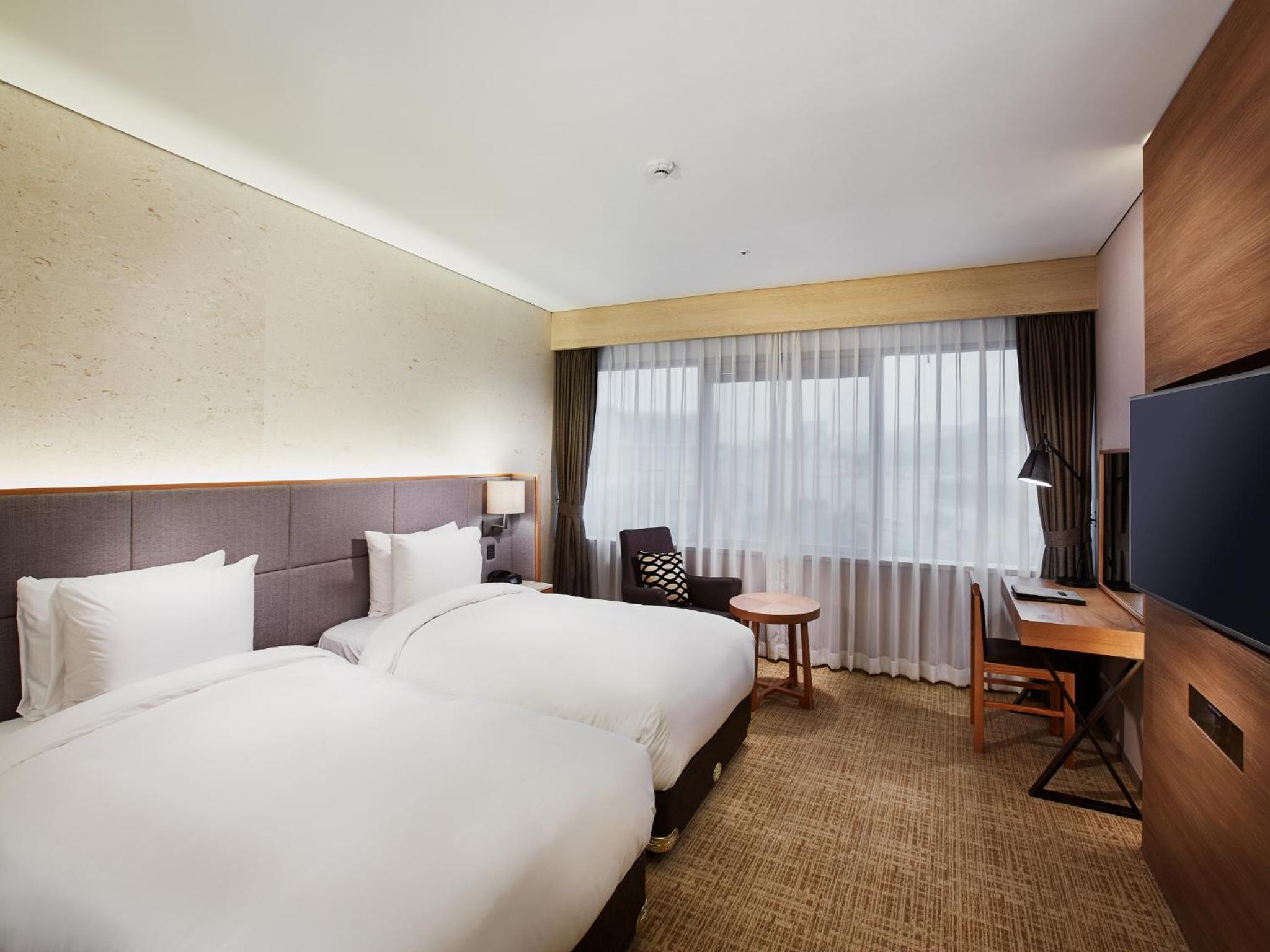 Inter Deluxe Twin Room - Photo 1