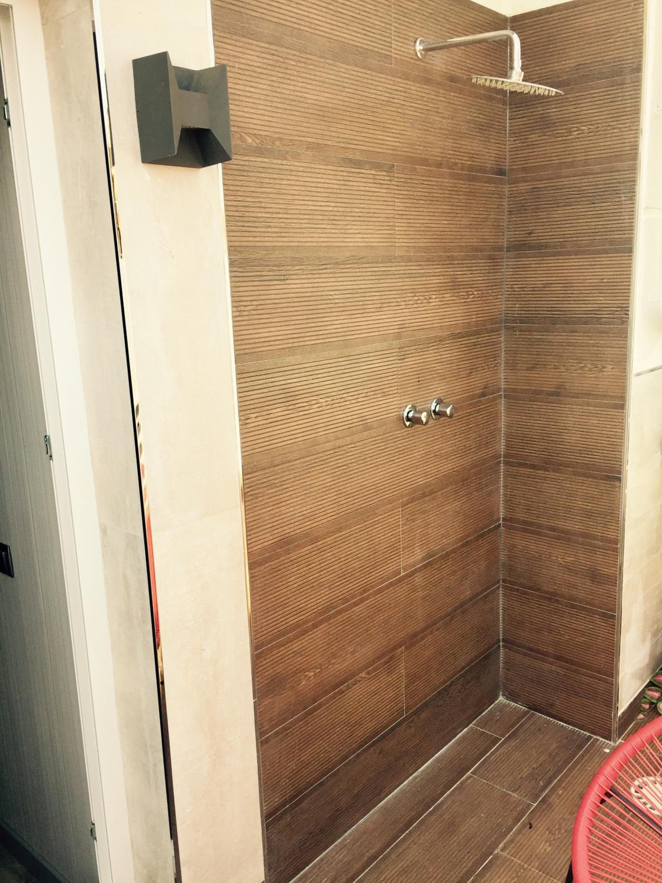 King Suite with Spa Bath - Photo 11