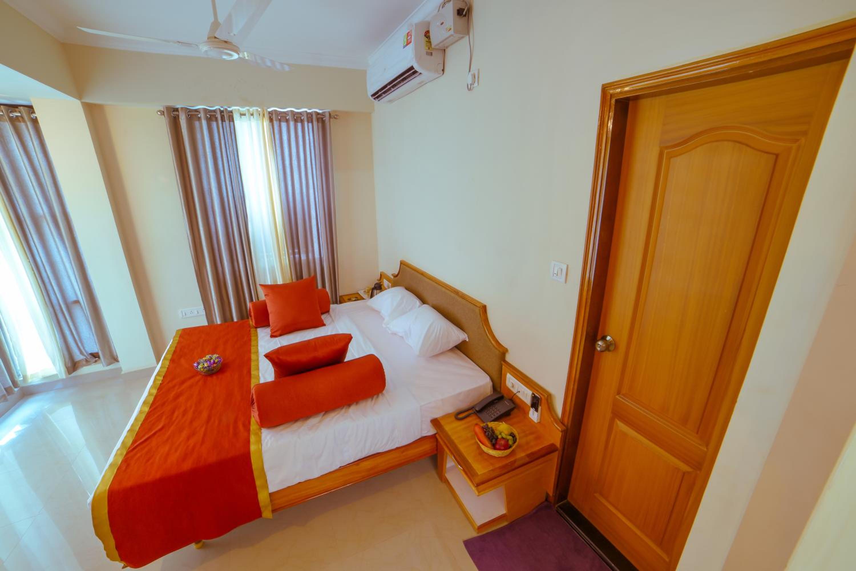 Suite - Photo 4