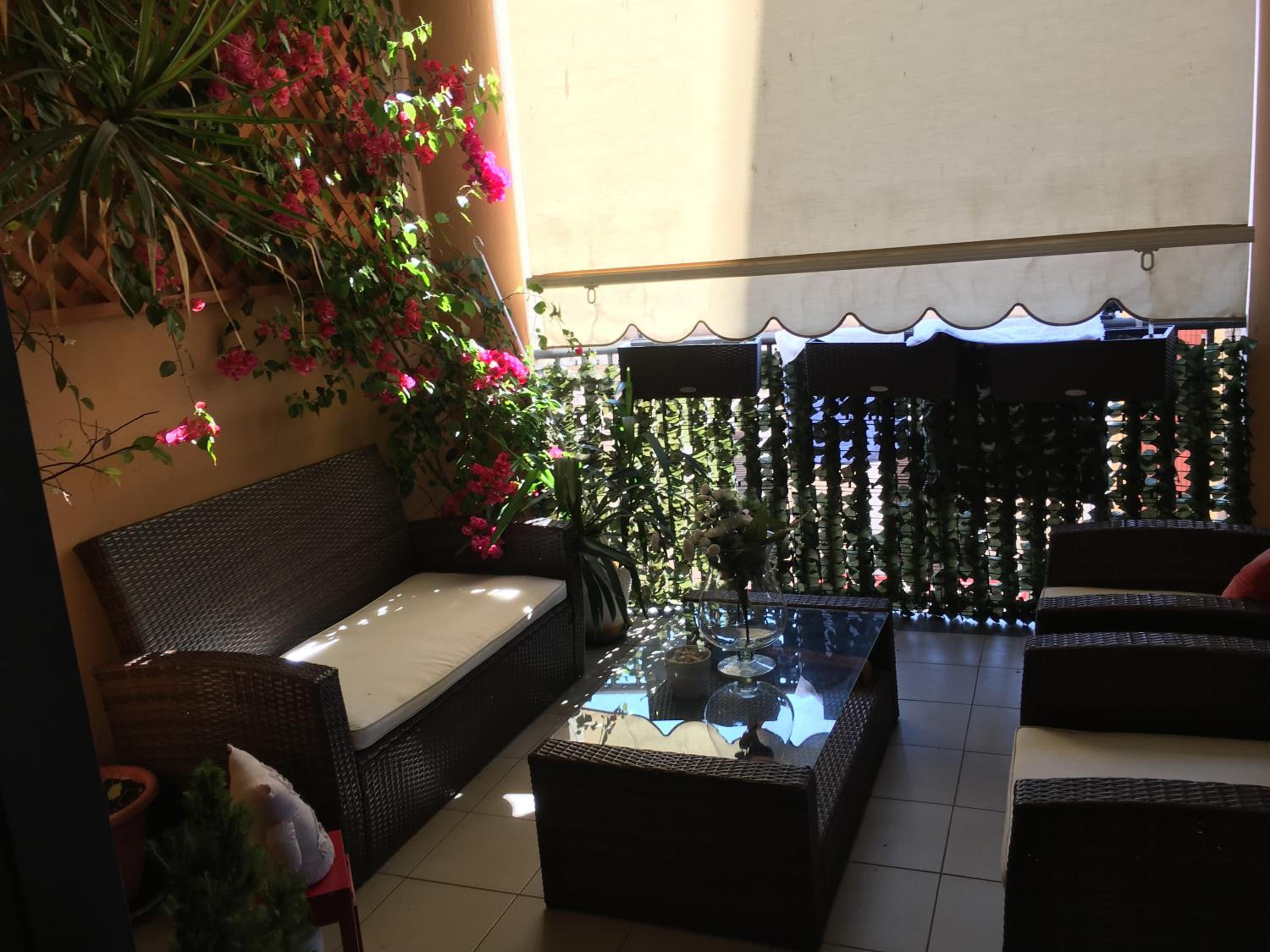 Apartment with Balcony - Photo 30
