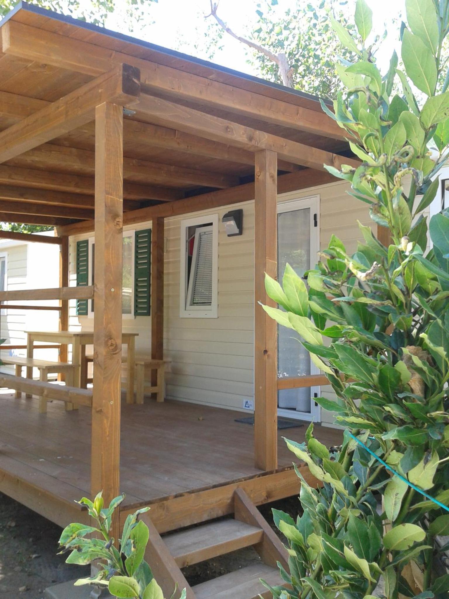 Mobile Home - Photo 7