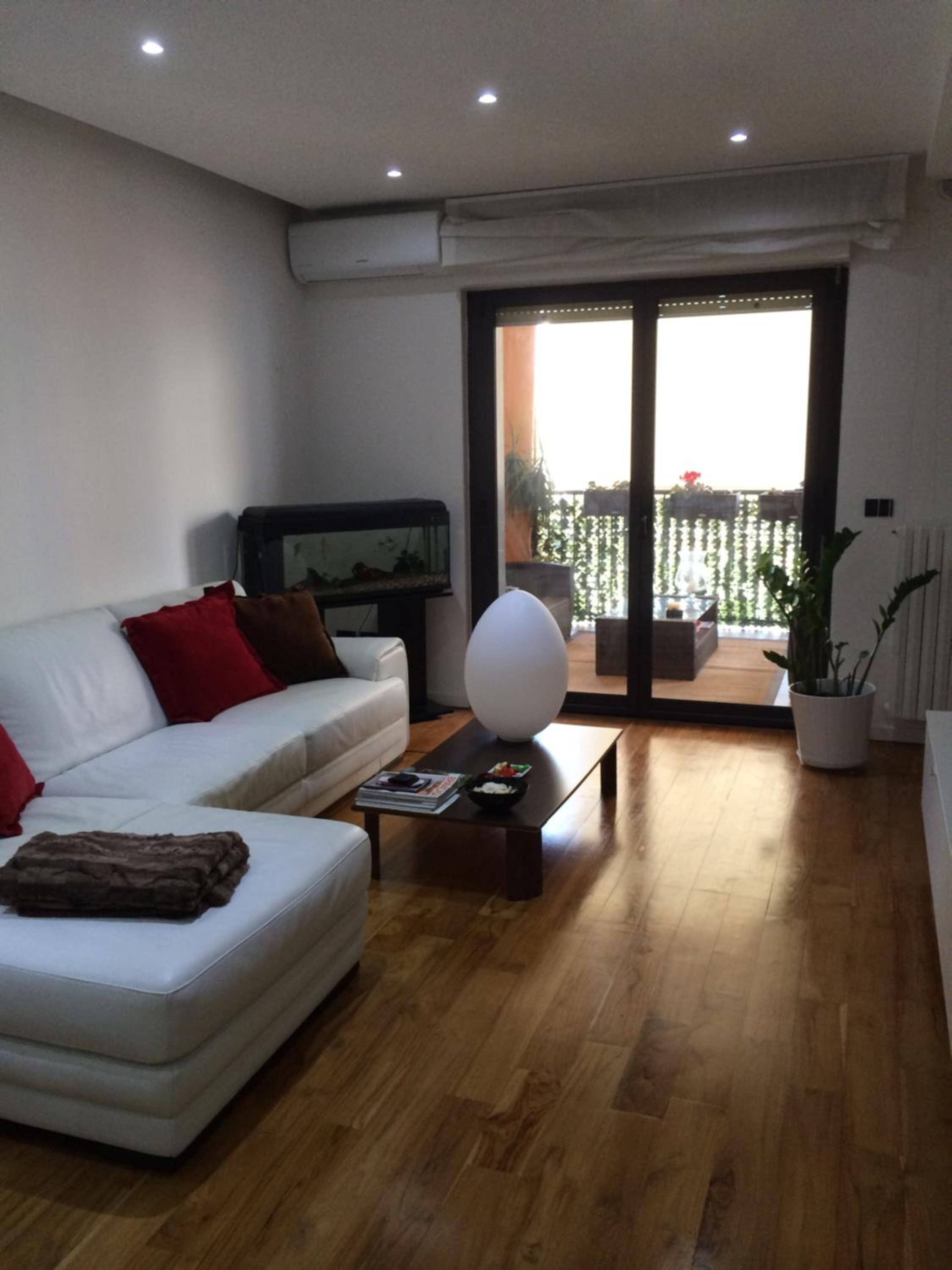 Apartment with Balcony - Photo 14