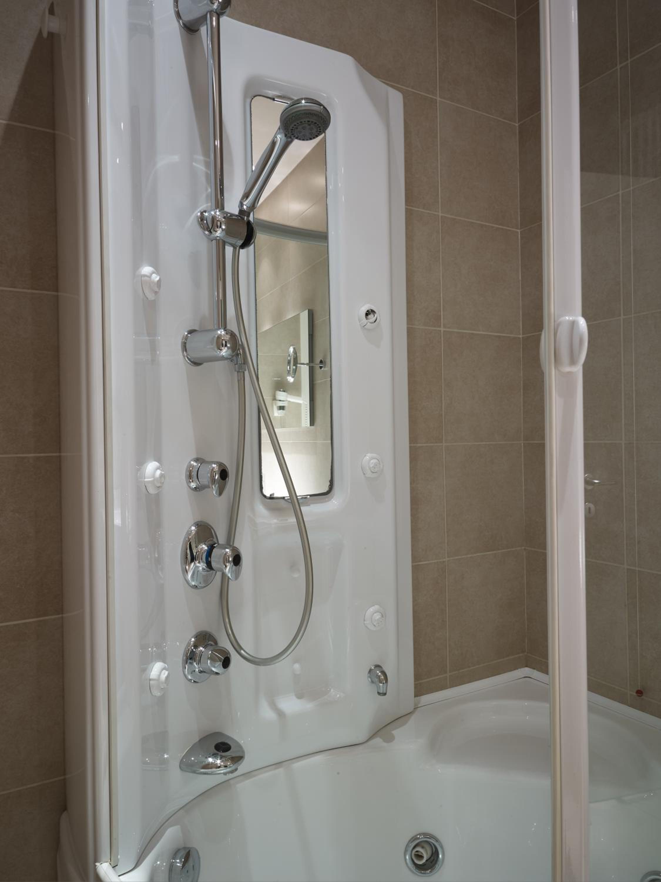 Junior Suite - Photo 8