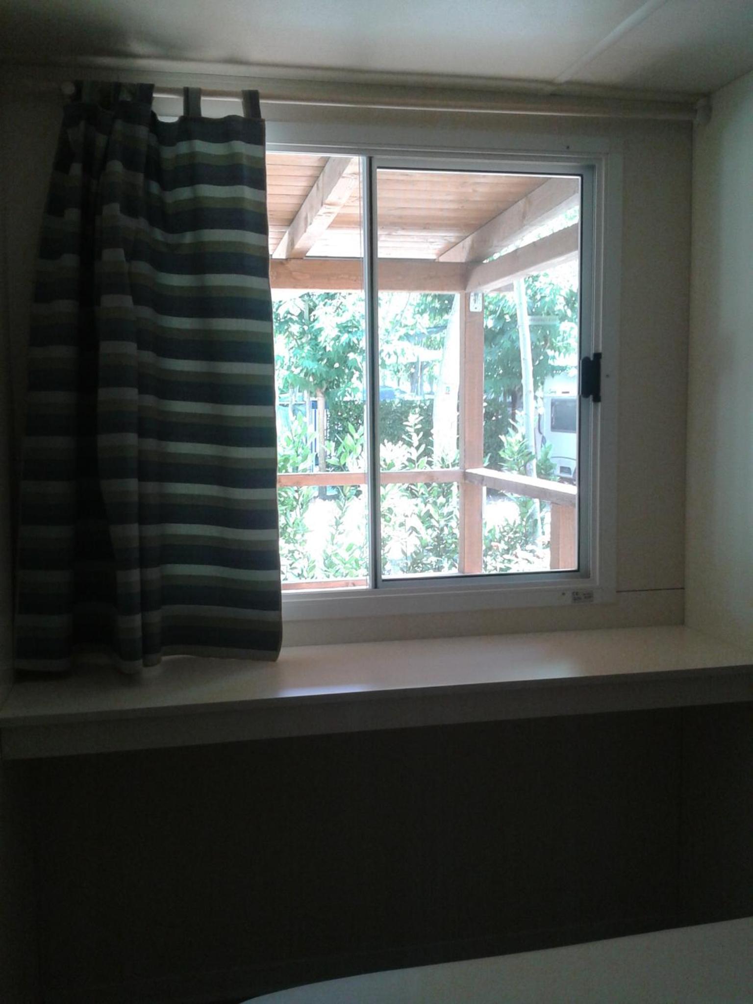 Mobile Home - Photo 17