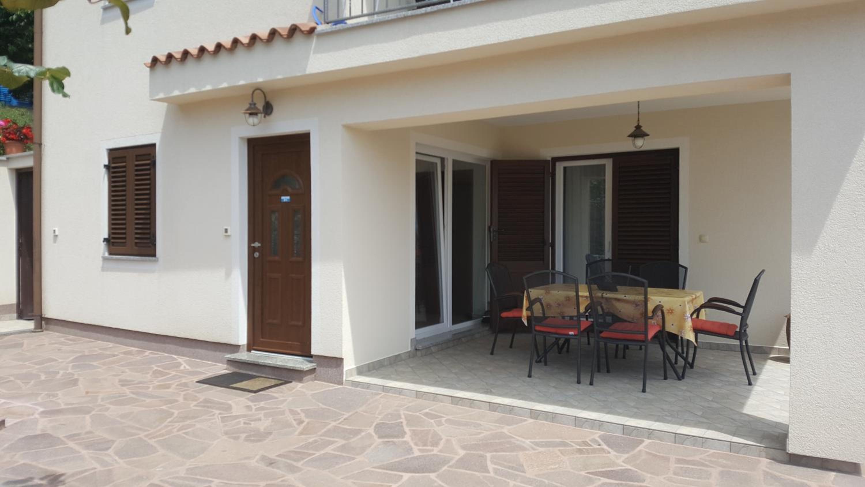 Two-Bedroom Apartment with Terrace photo 2