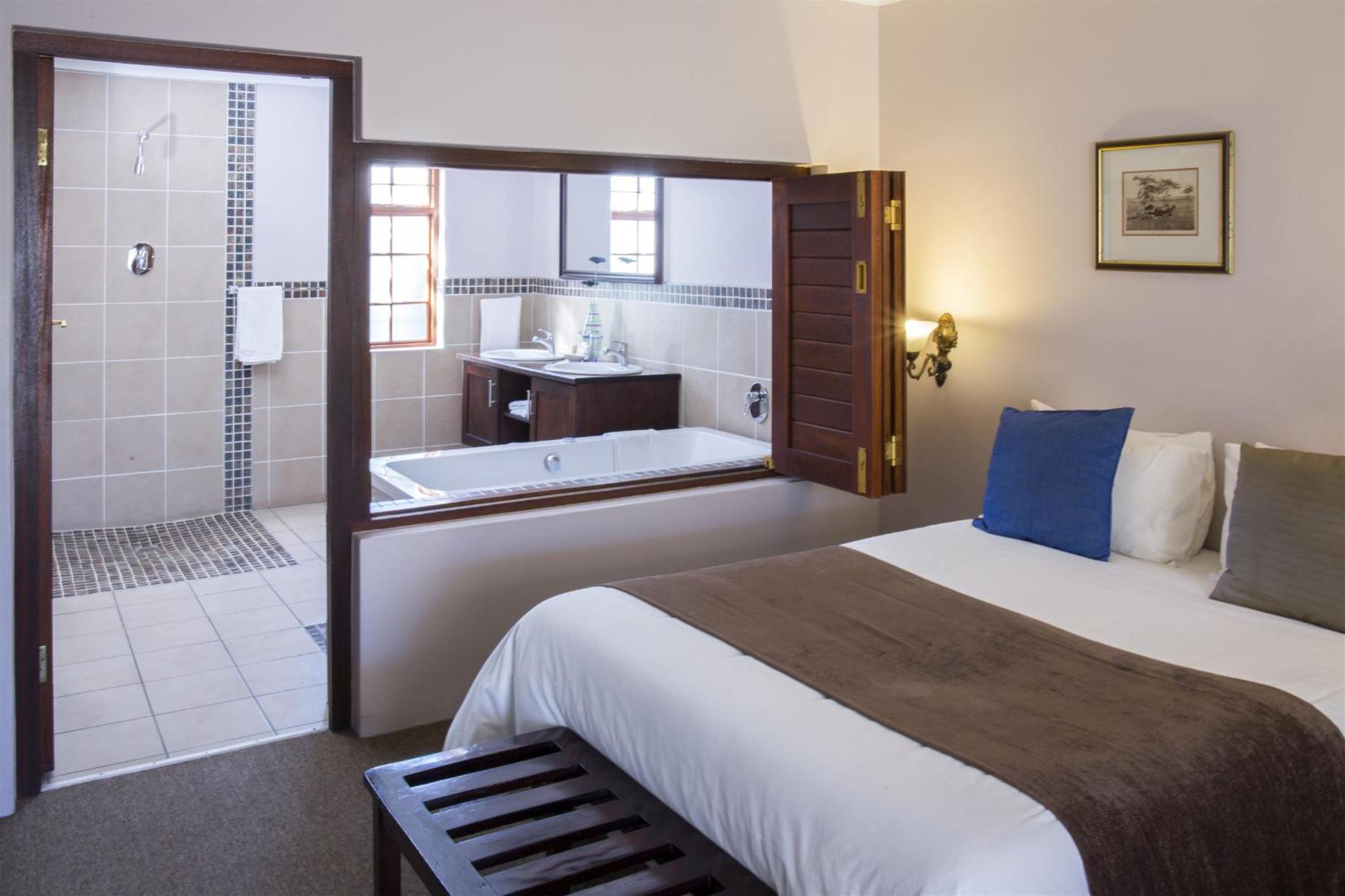 Deluxe Double or Twin Room with Mountain View photo 1
