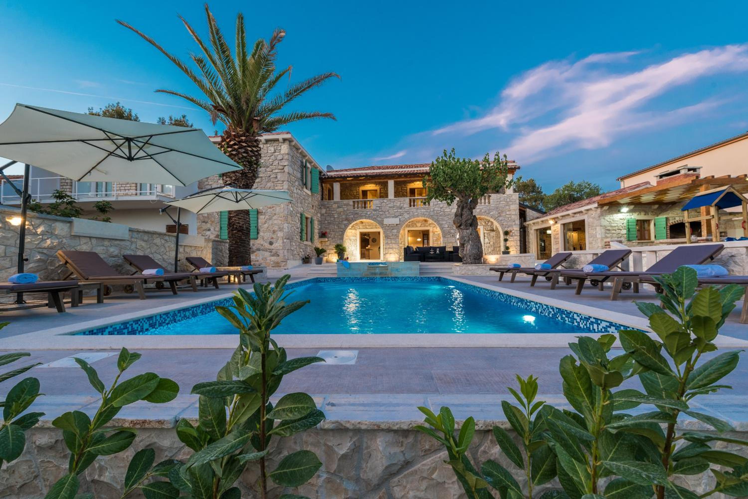 Villa with Private Pool photo 2