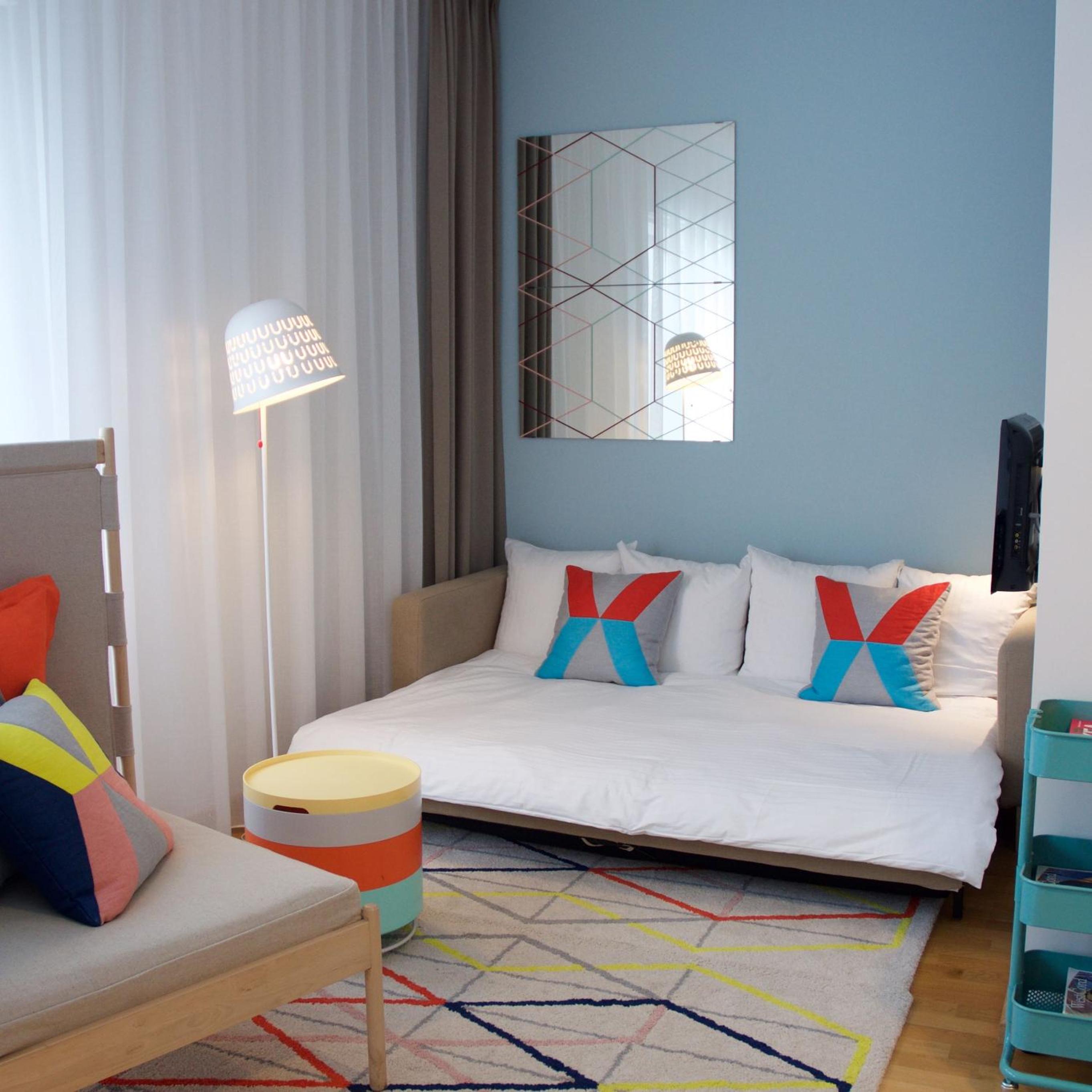 Family Room - Photo 4