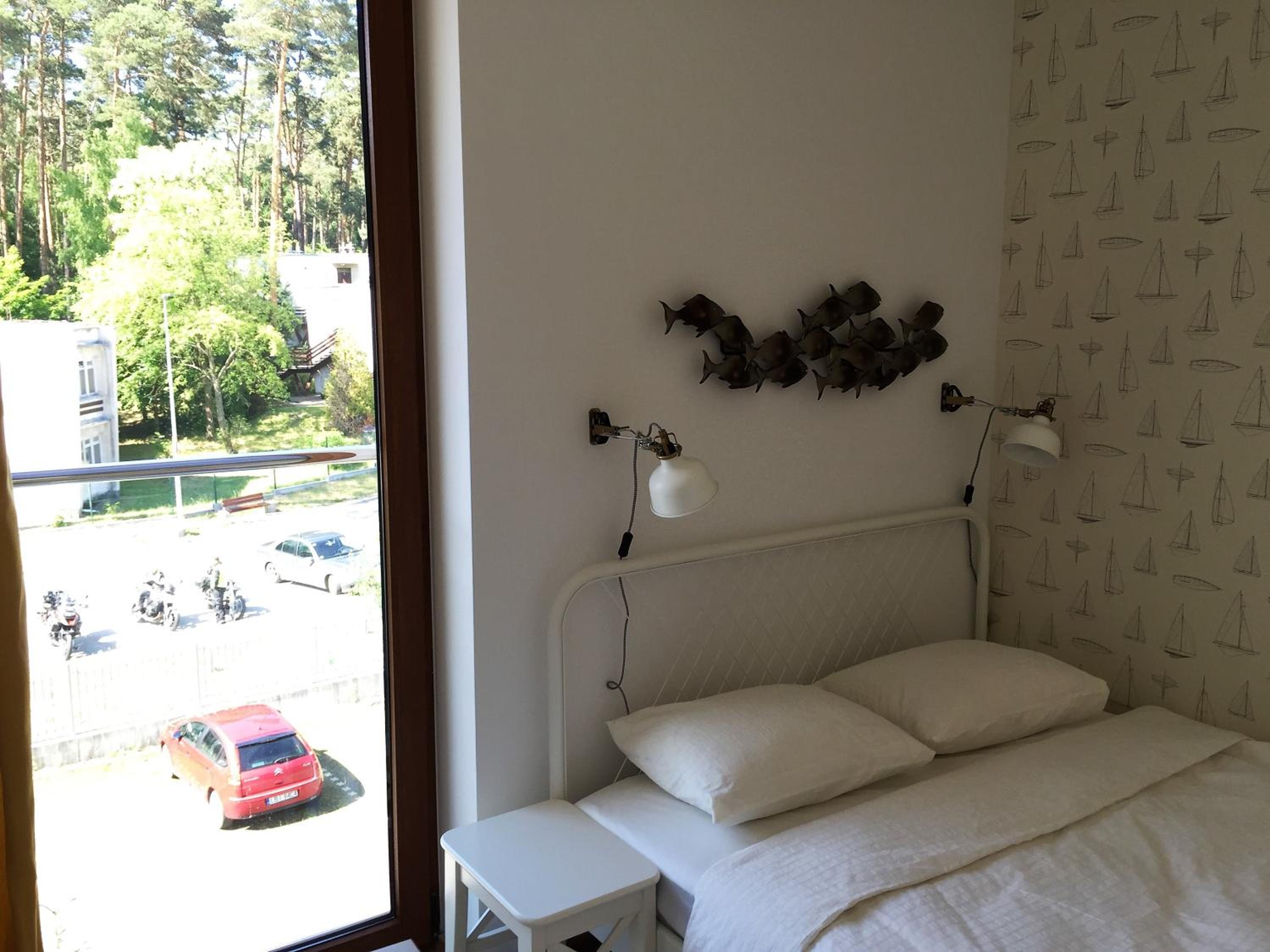 One-Bedroom Apartment photo 2