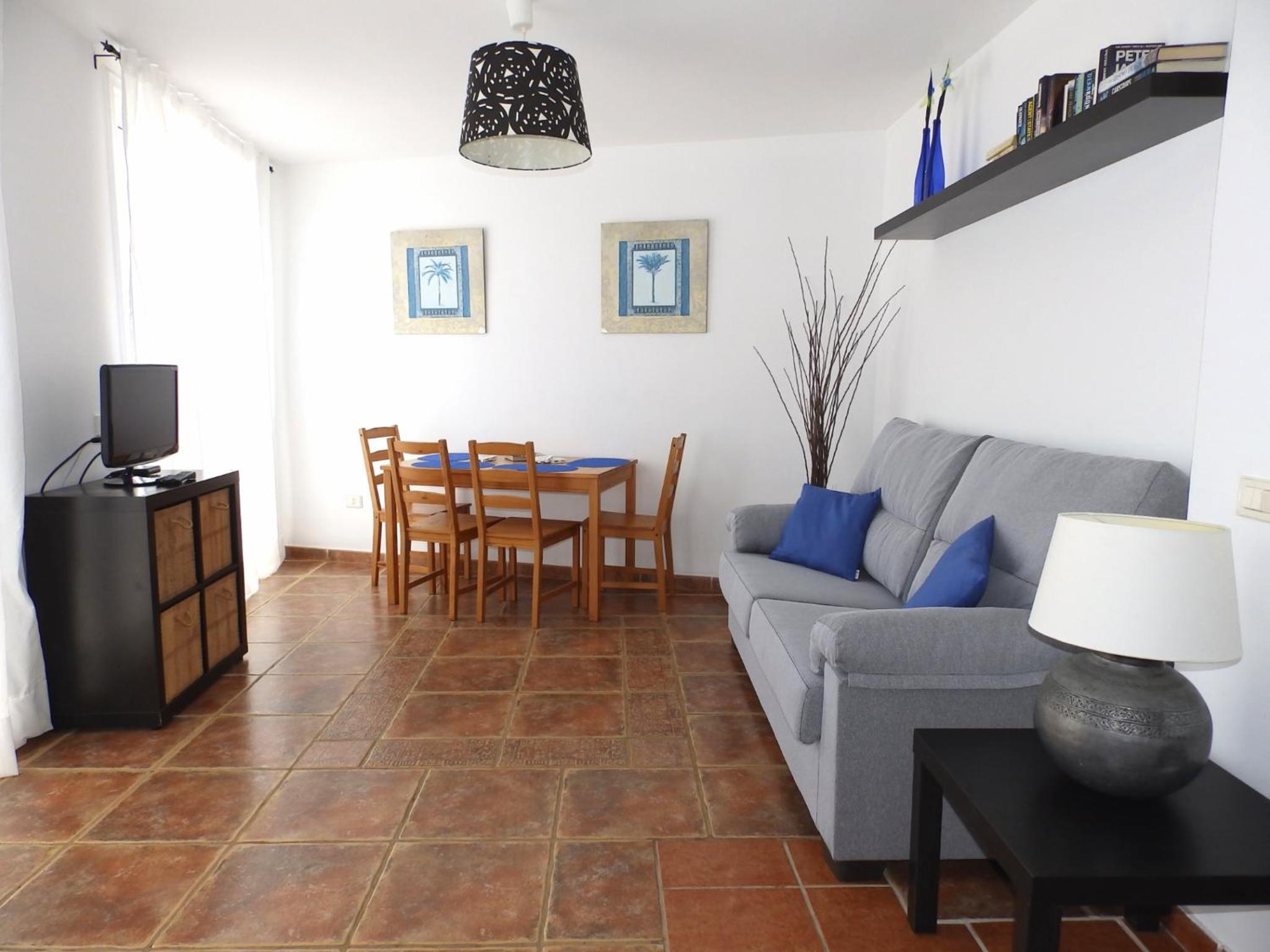 Ático de Dos Habitaciones con Vistas al Mar