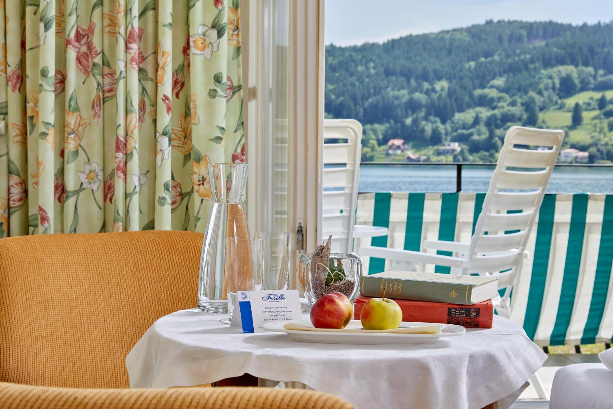 Superior Double Room Lake Side photo 3