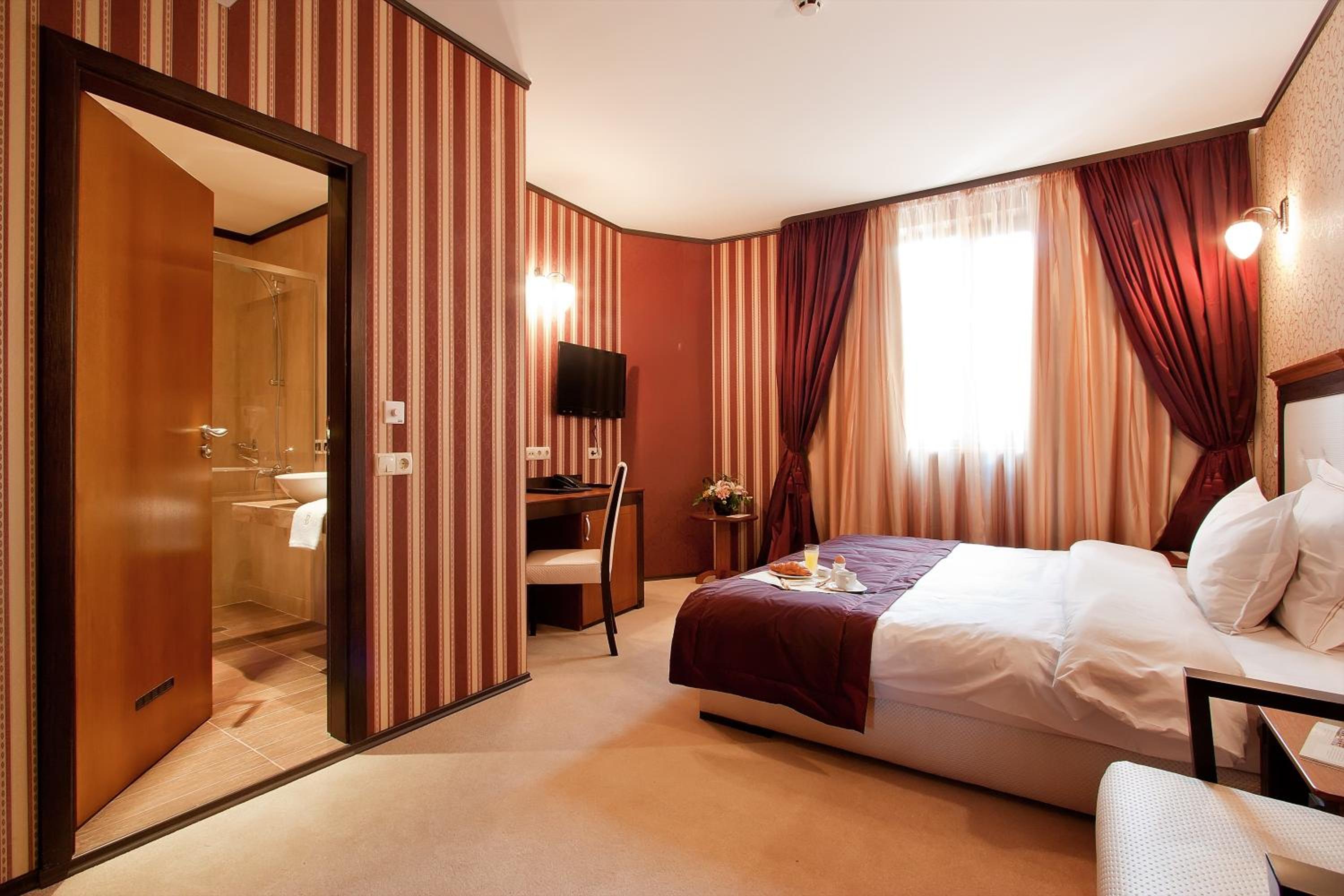 Double Room photo 2