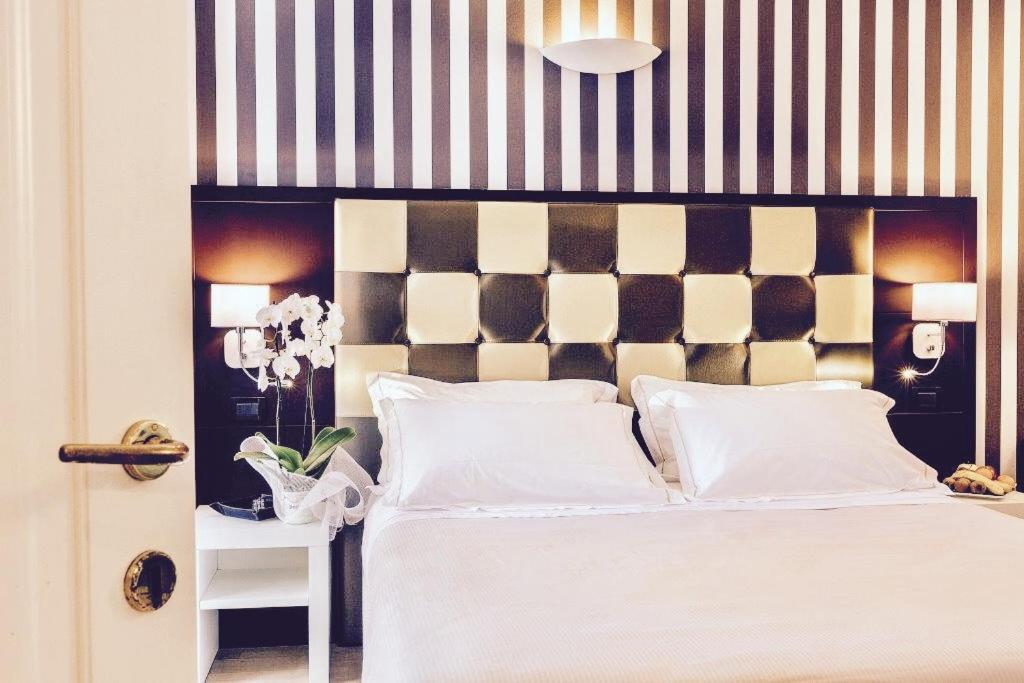 Classic Double or Twin Room - Photo 1