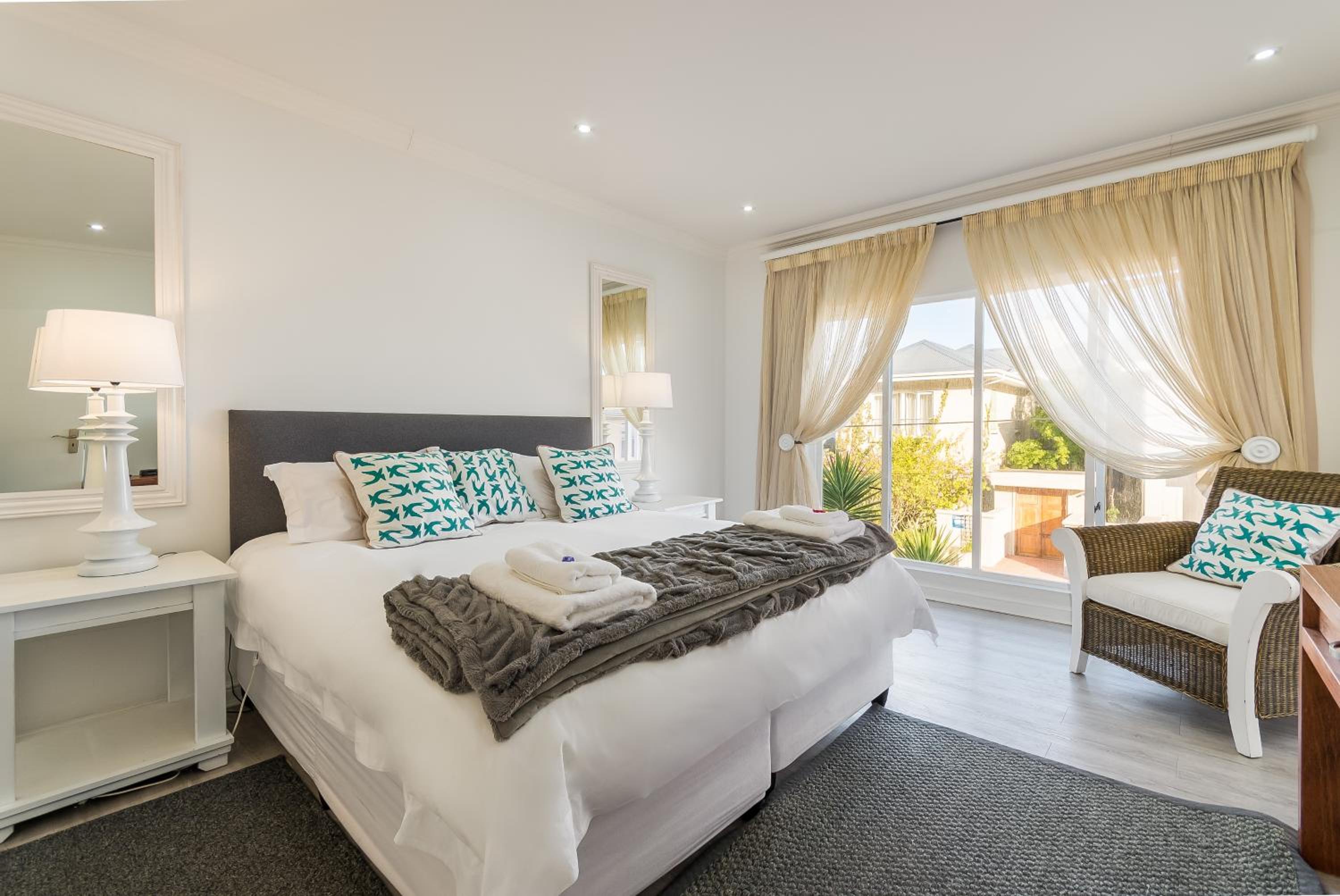 One-Bedroom Apartment with Ocean View photo 1
