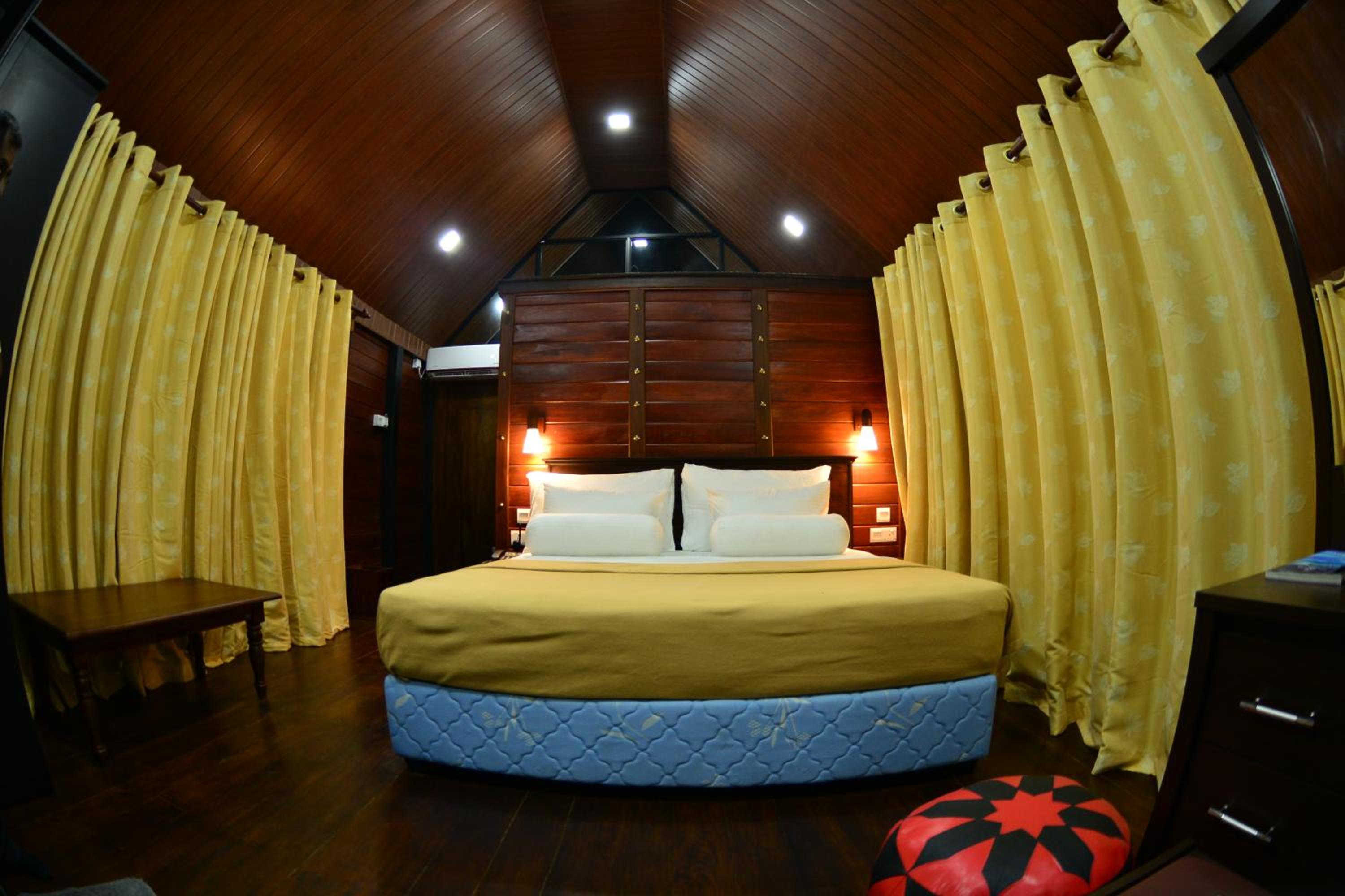 Tree House photo 1
