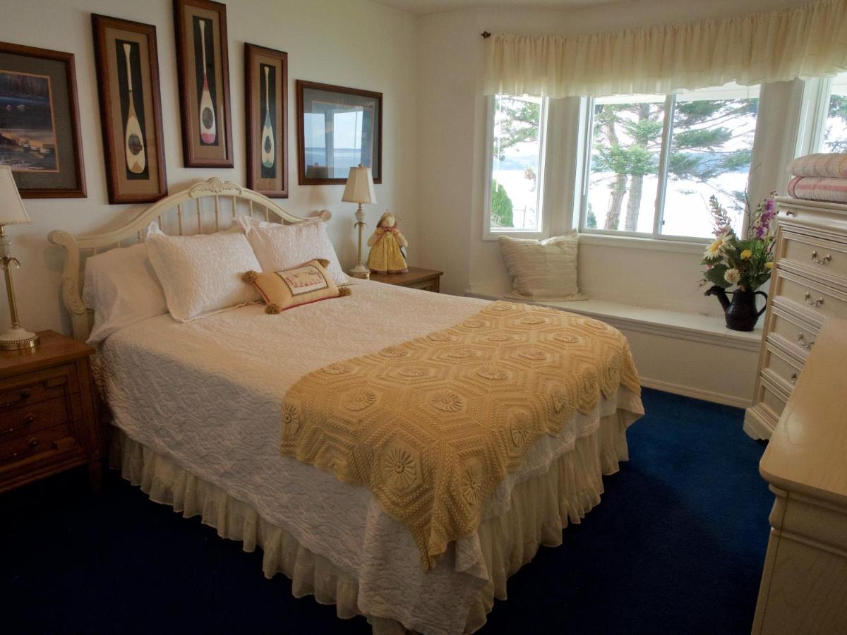 Queen Room with Sea View photo 2