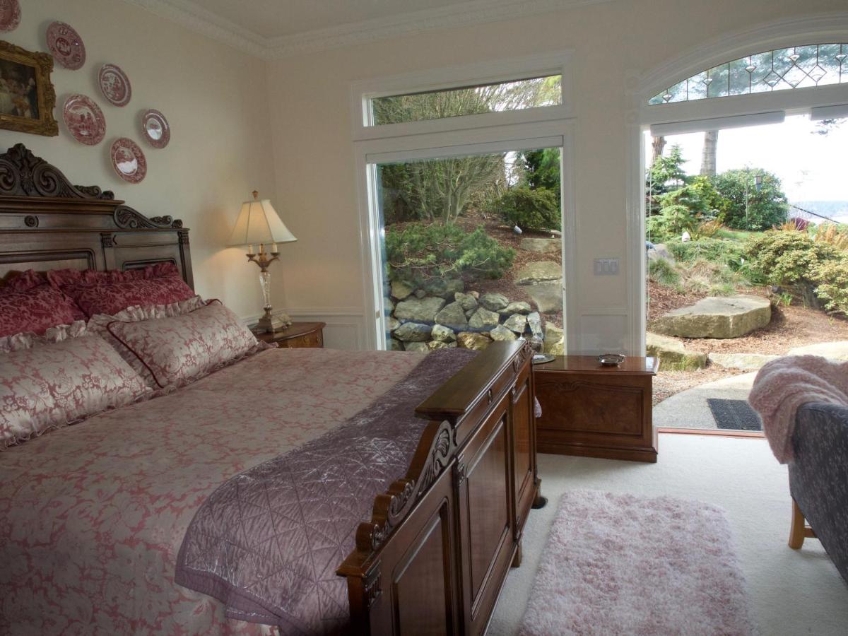 King Suite with Ocean View photo 1