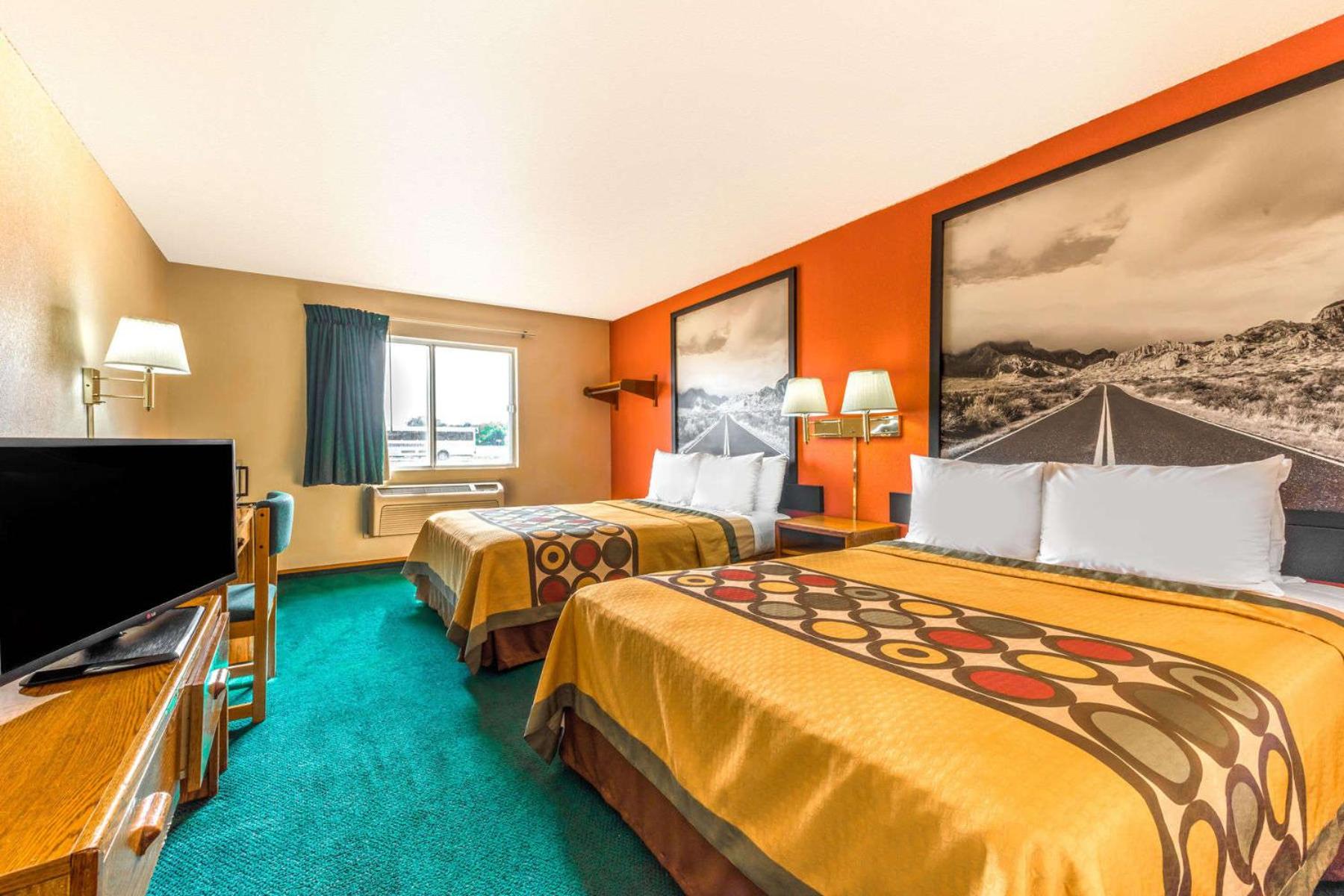 Double Room with Two Double Beds - Non-Smoking - Photo 1
