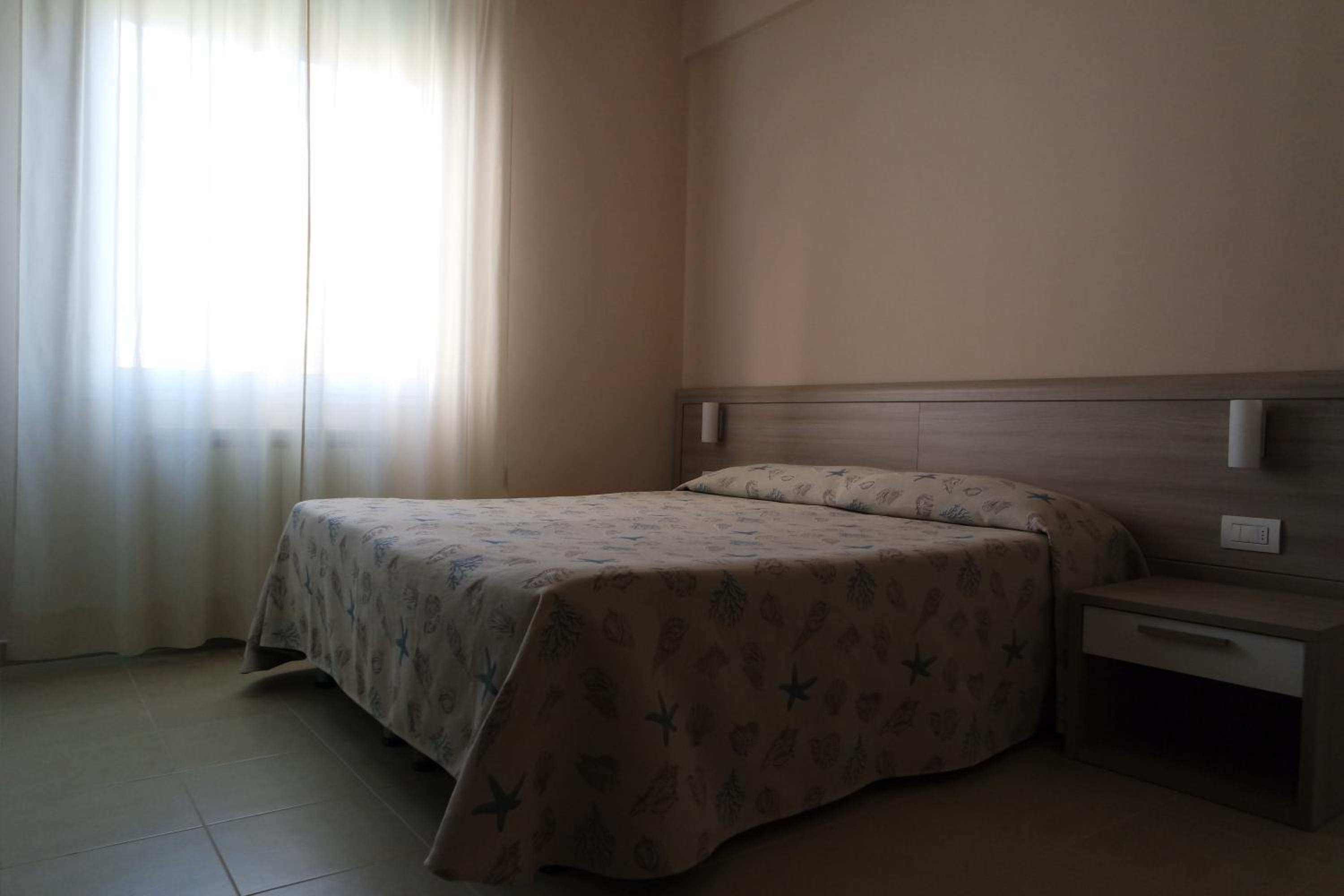Standard Double Room photo 2