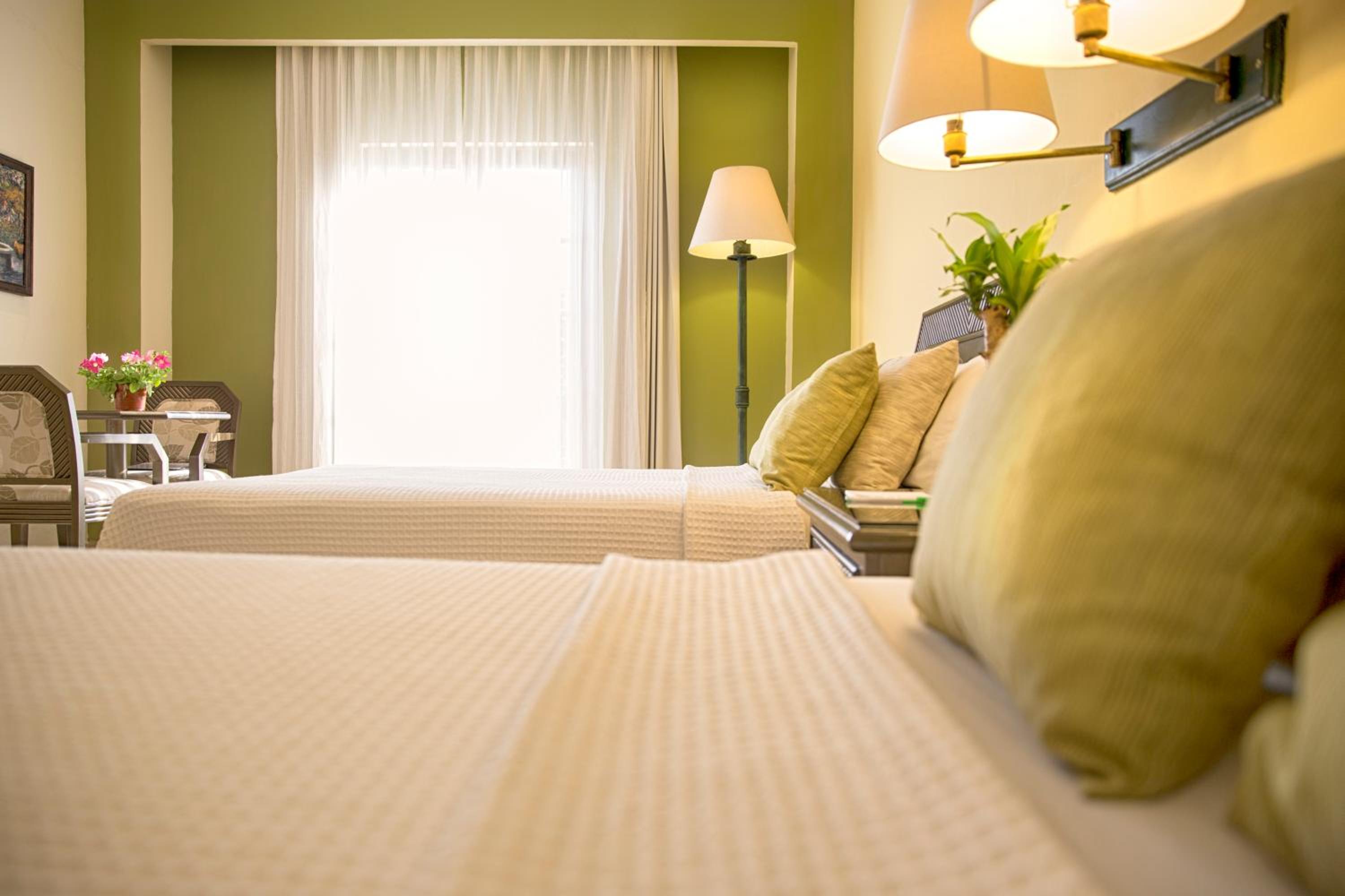 Double Room with Two Double Beds - Photo 7