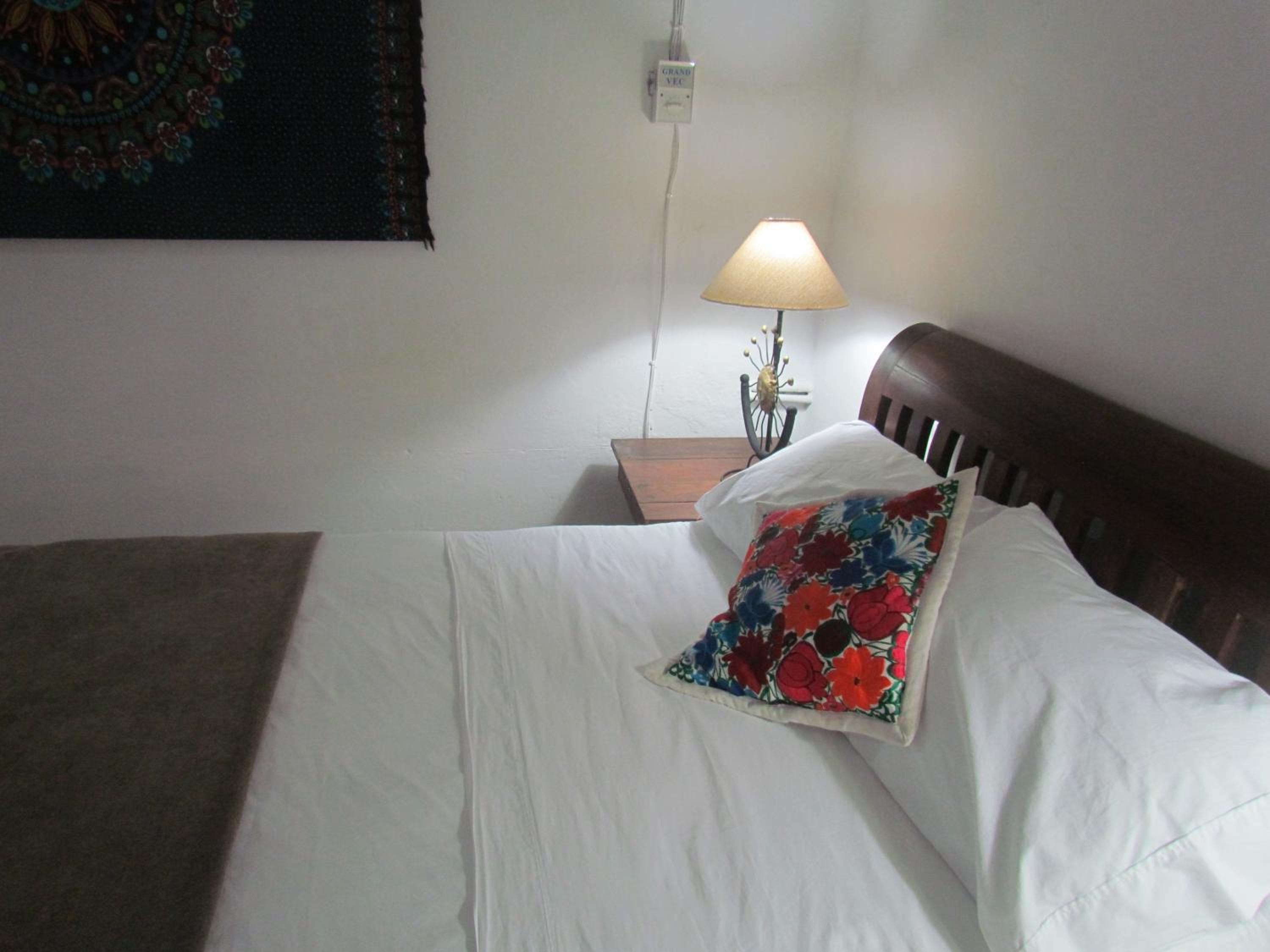 Standard Double Room - Photo 3
