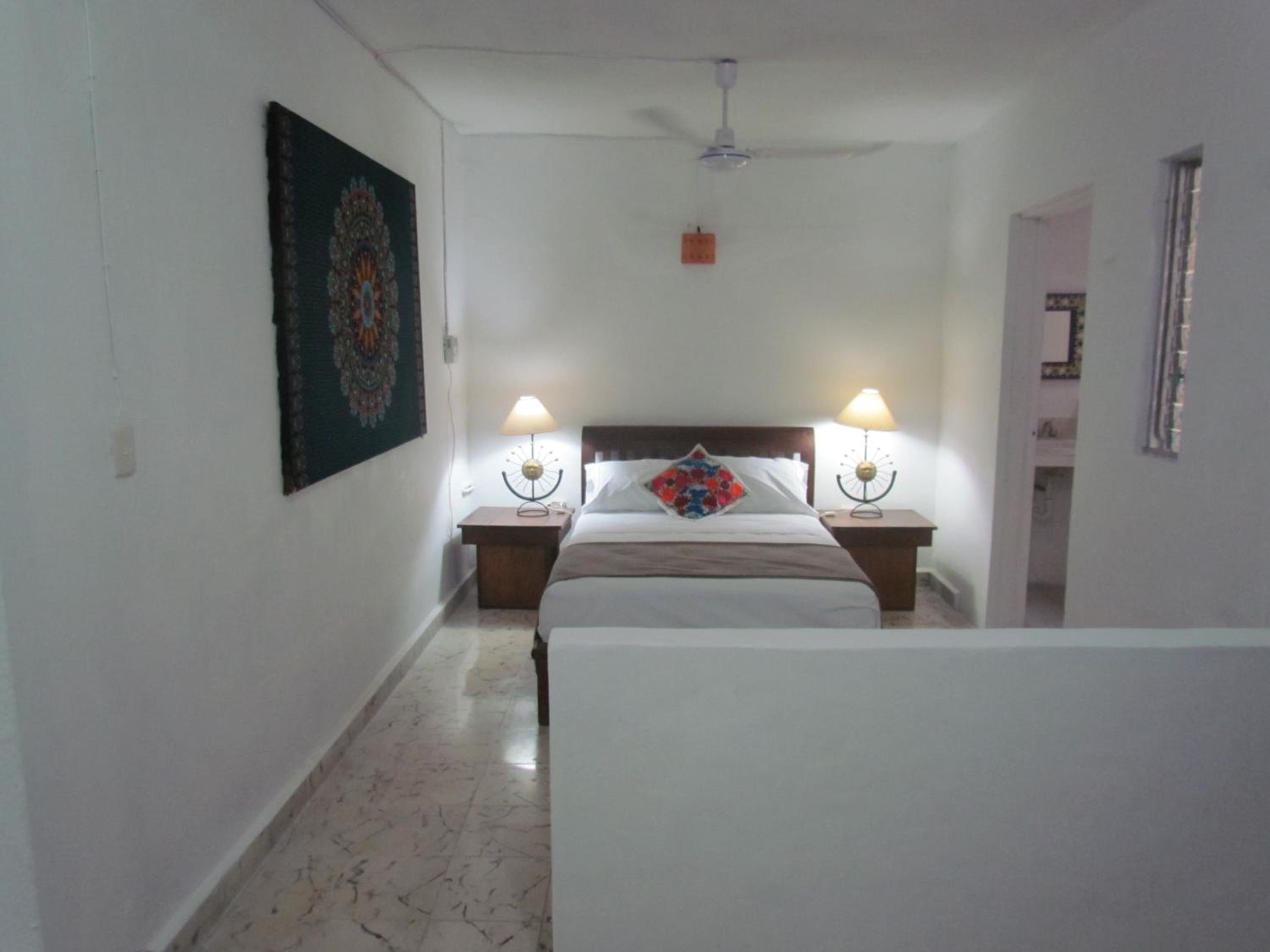 Standard Double Room - Photo 7