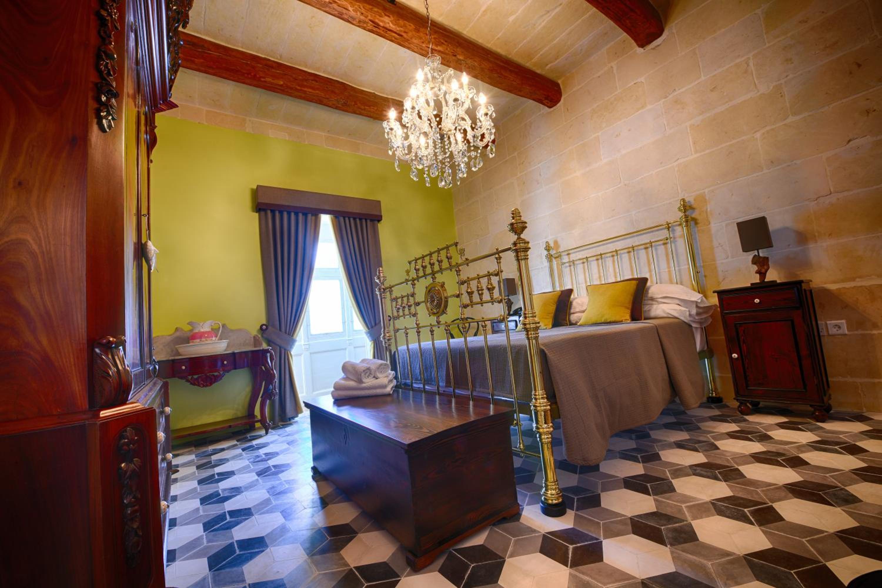 Double Room with Street View photo 3