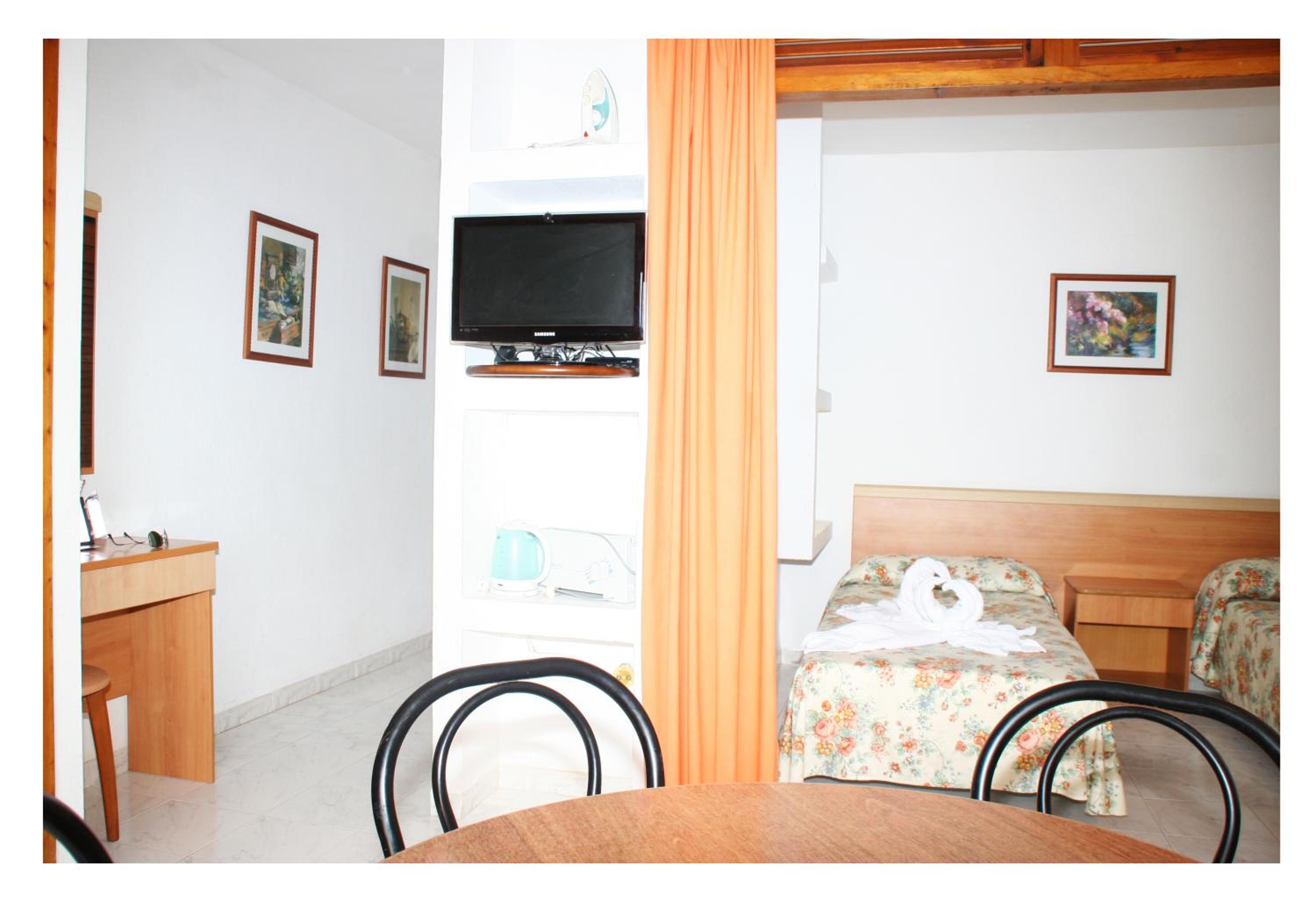 Apartment (4-6 people) photo 3