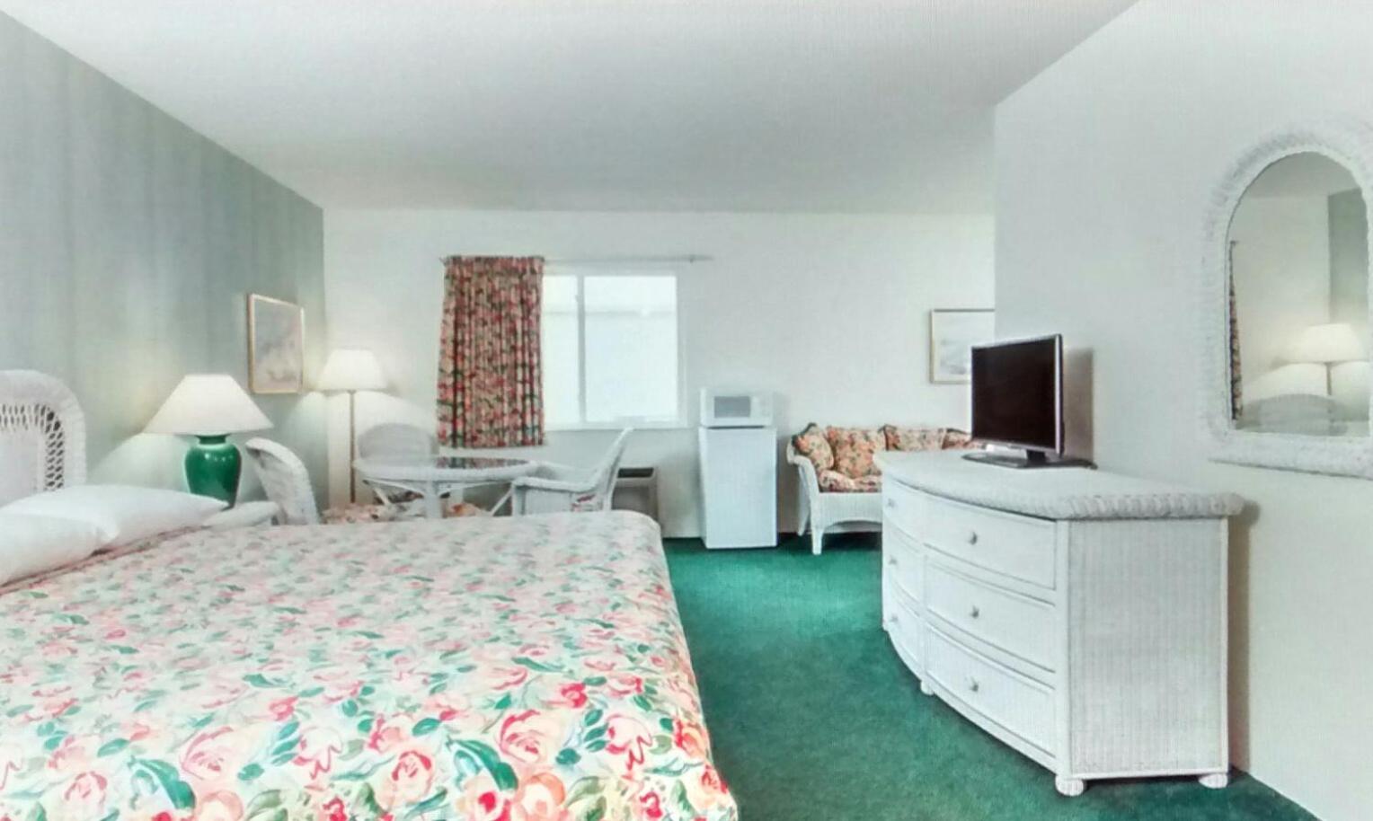King Studio Suite - Non-Smoking - Photo 6