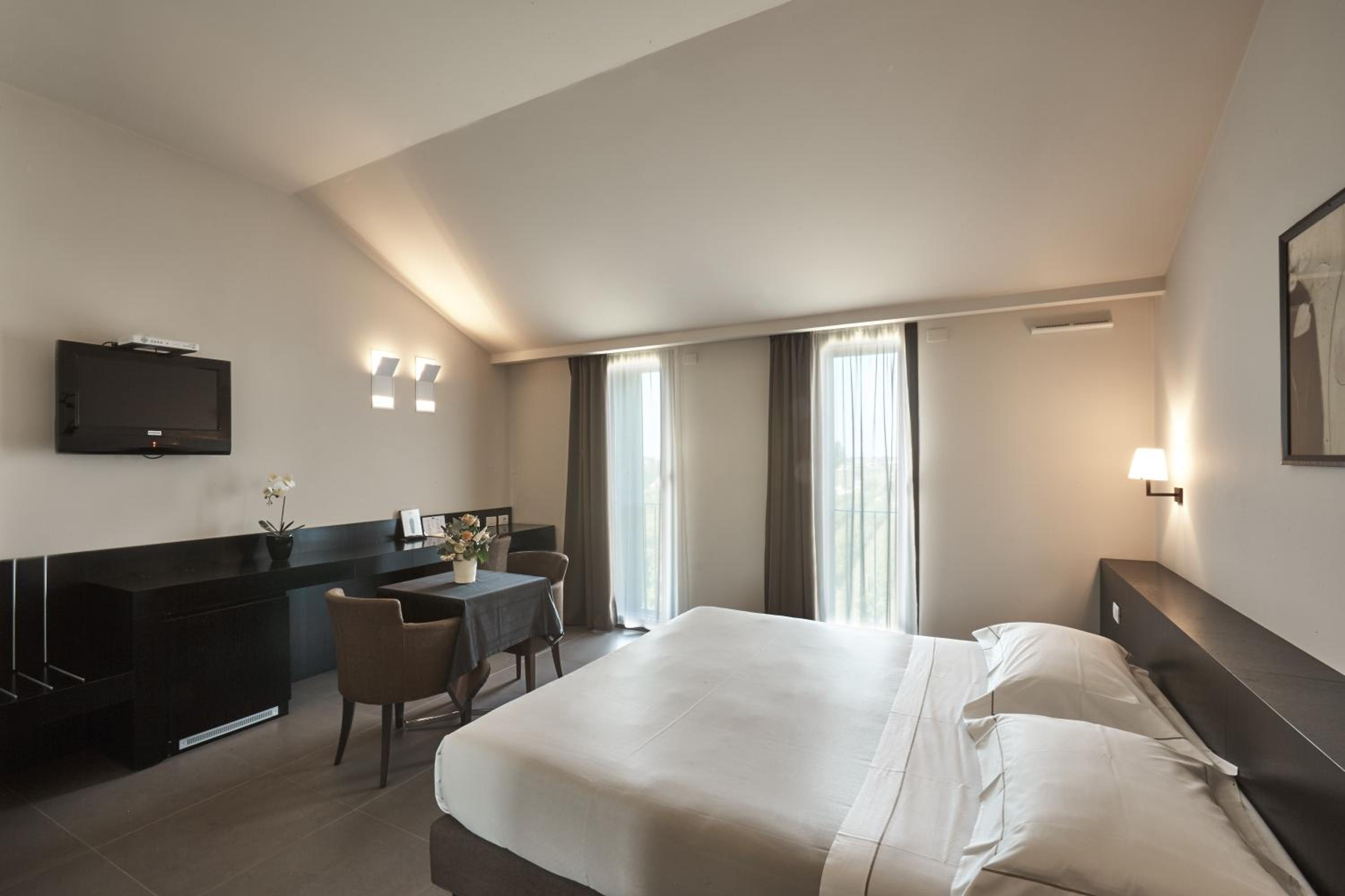 Junior Suite - Photo 10