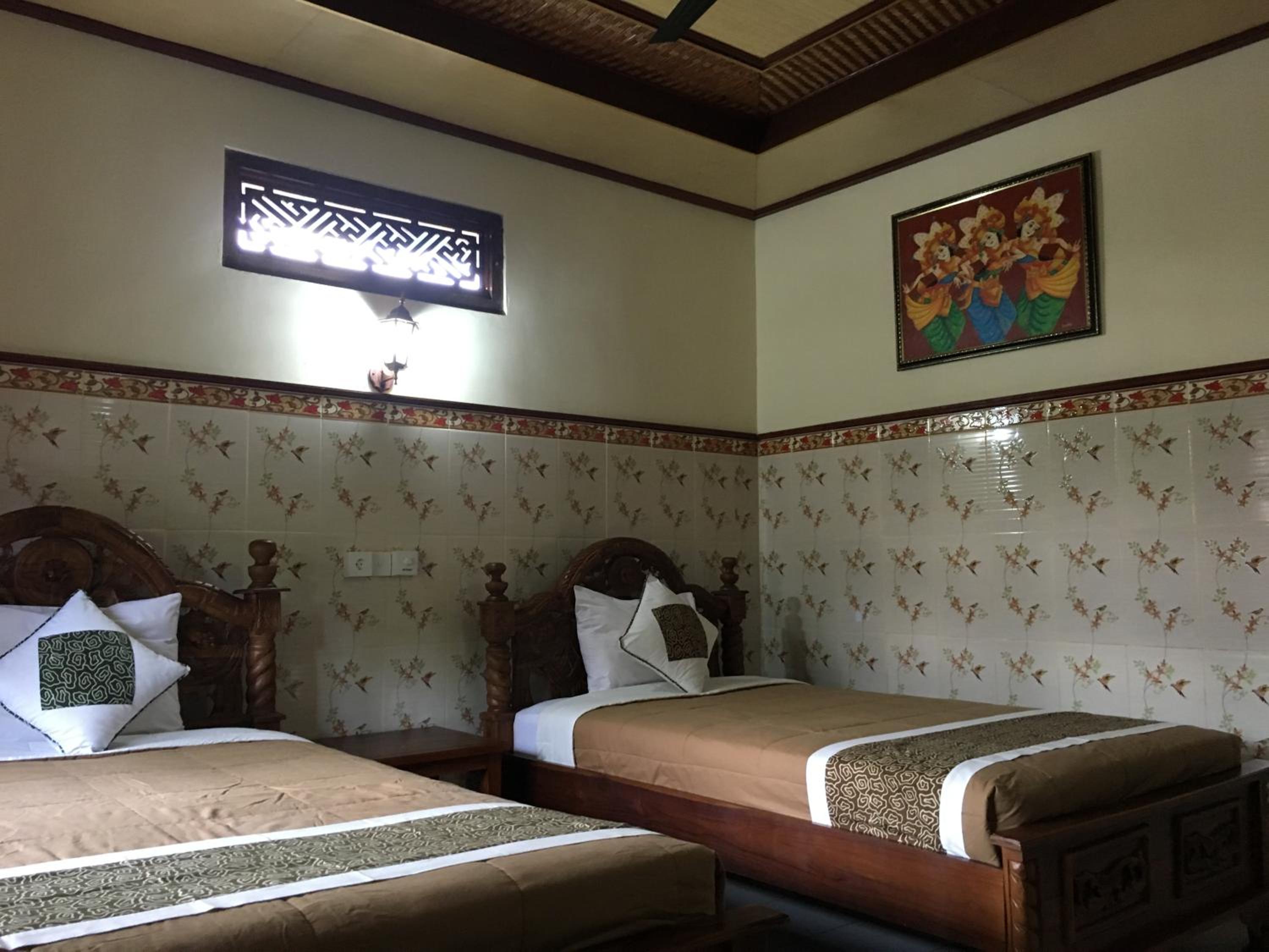 Standard Double or Twin Room with Fan - Photo 9