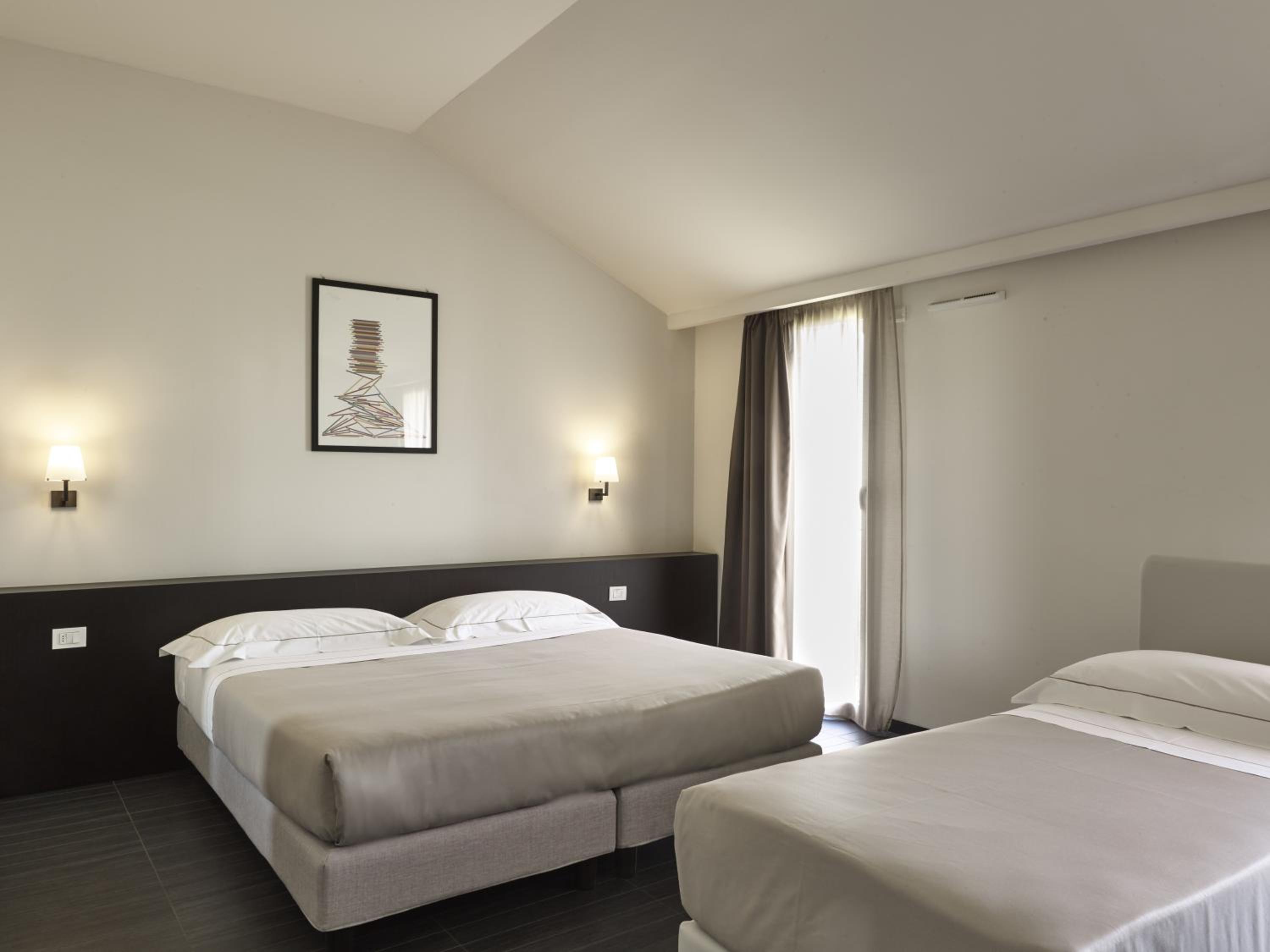 Classic Triple Room - Photo 1
