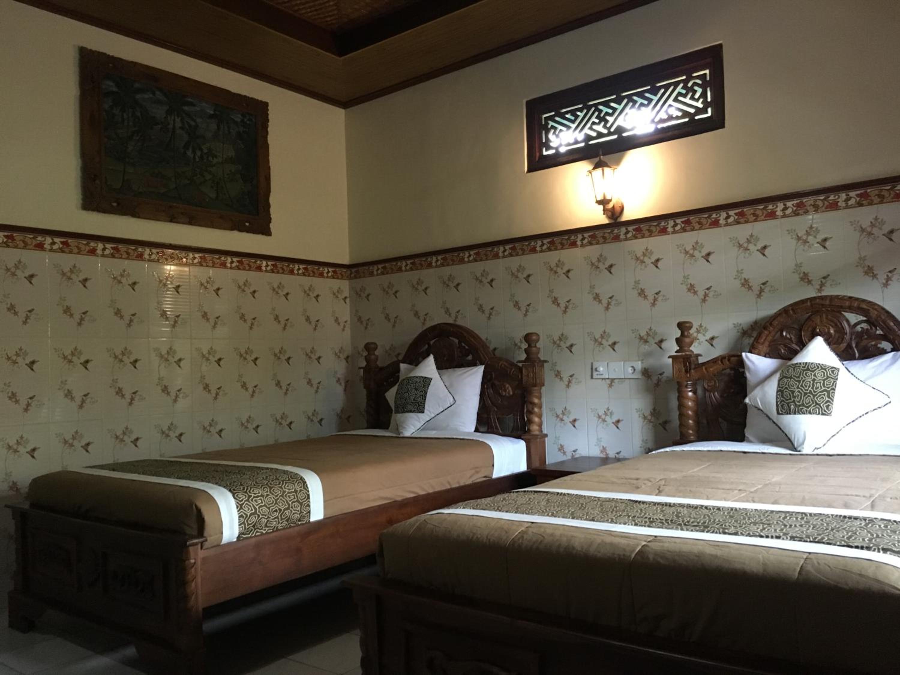 Standard Double or Twin Room with Fan - Photo 4