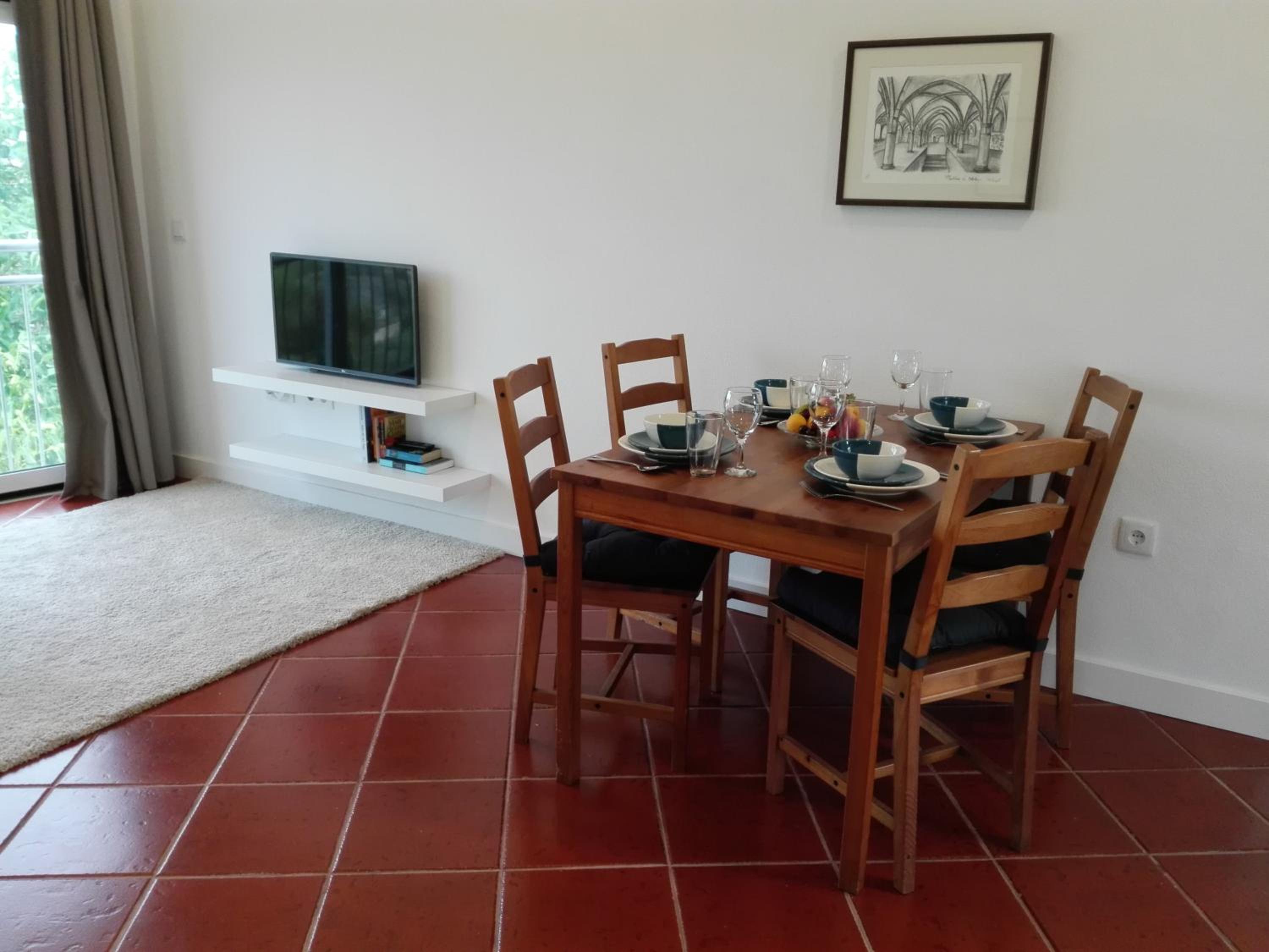 One-Bedroom Apartment with Garden View photo 3