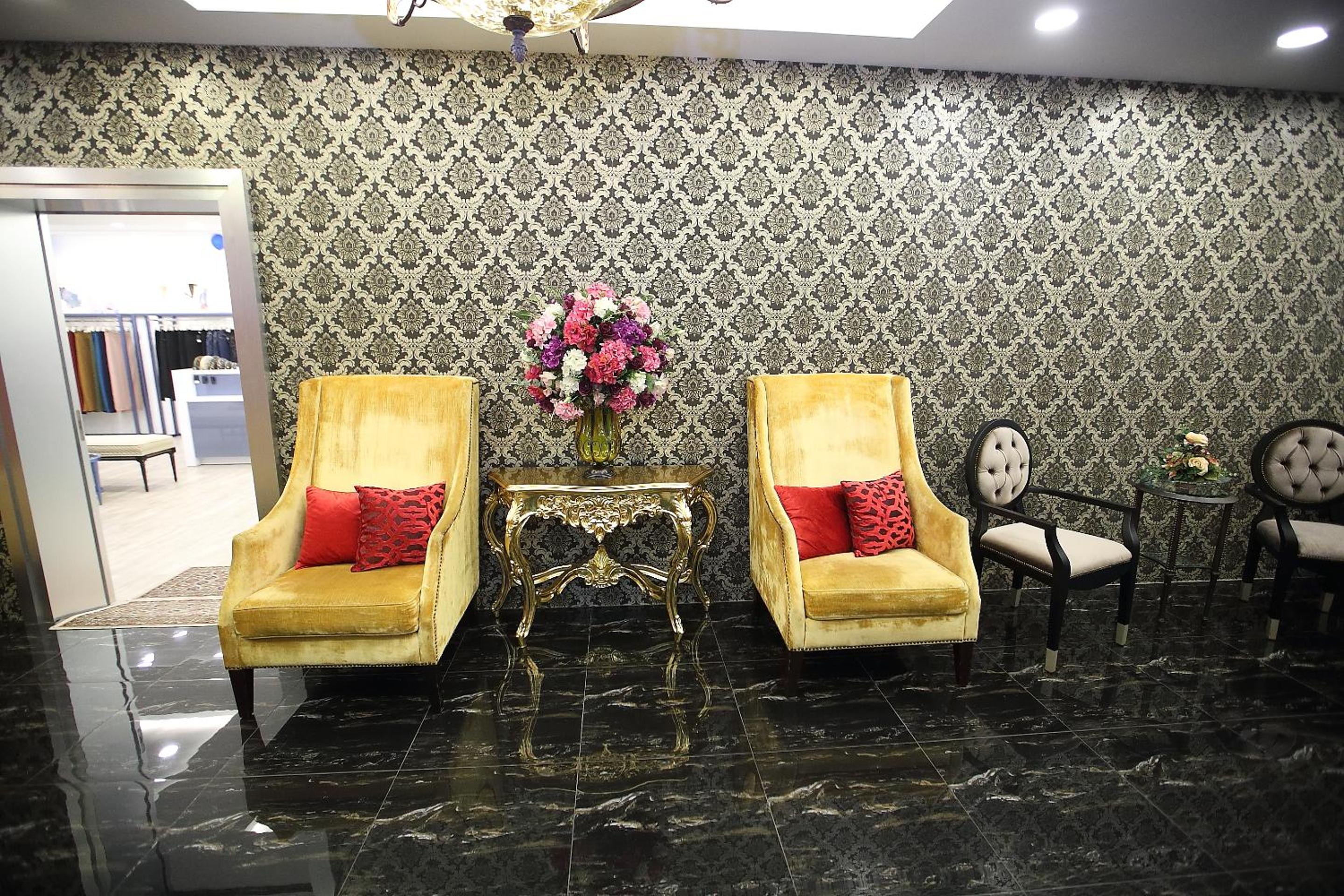 Standard King Room - Photo 8