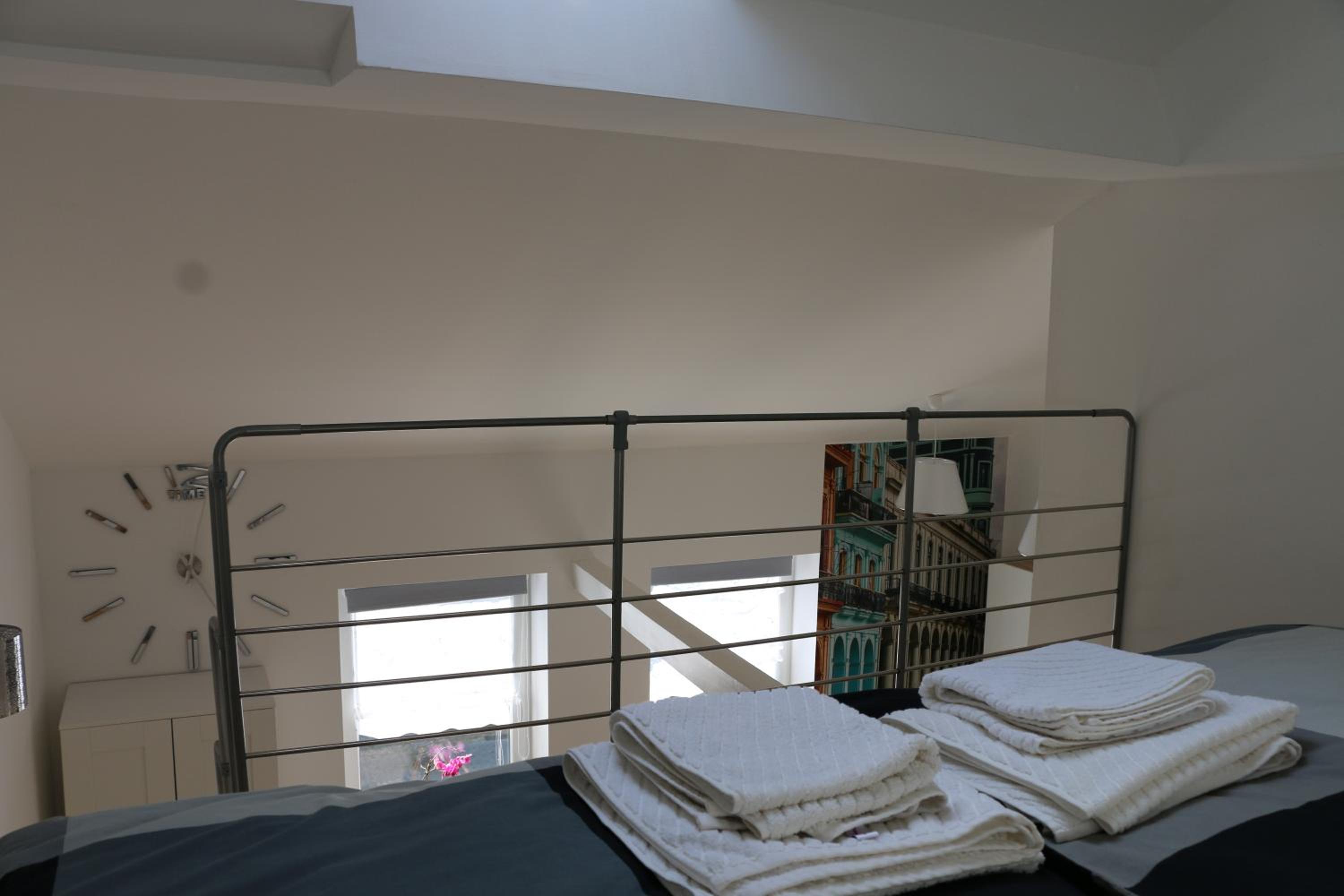 Studio Apartment - Photo 5