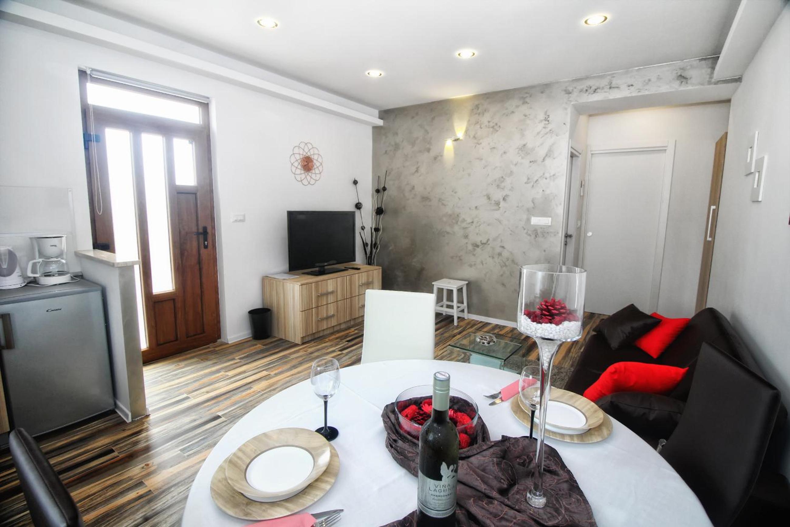Deluxe Apartment
